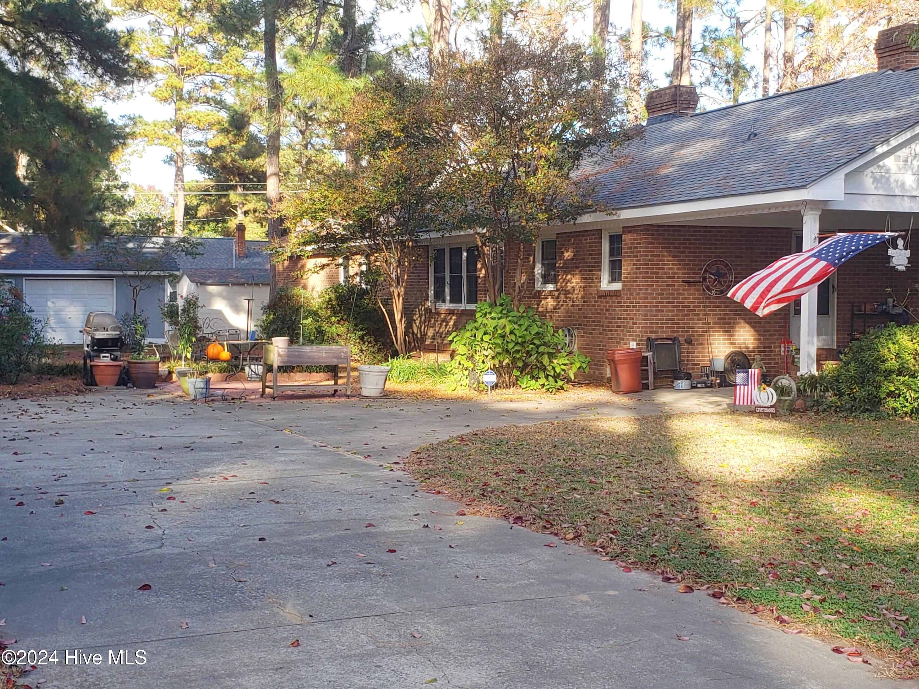 203 Green Street Property Photo 23
