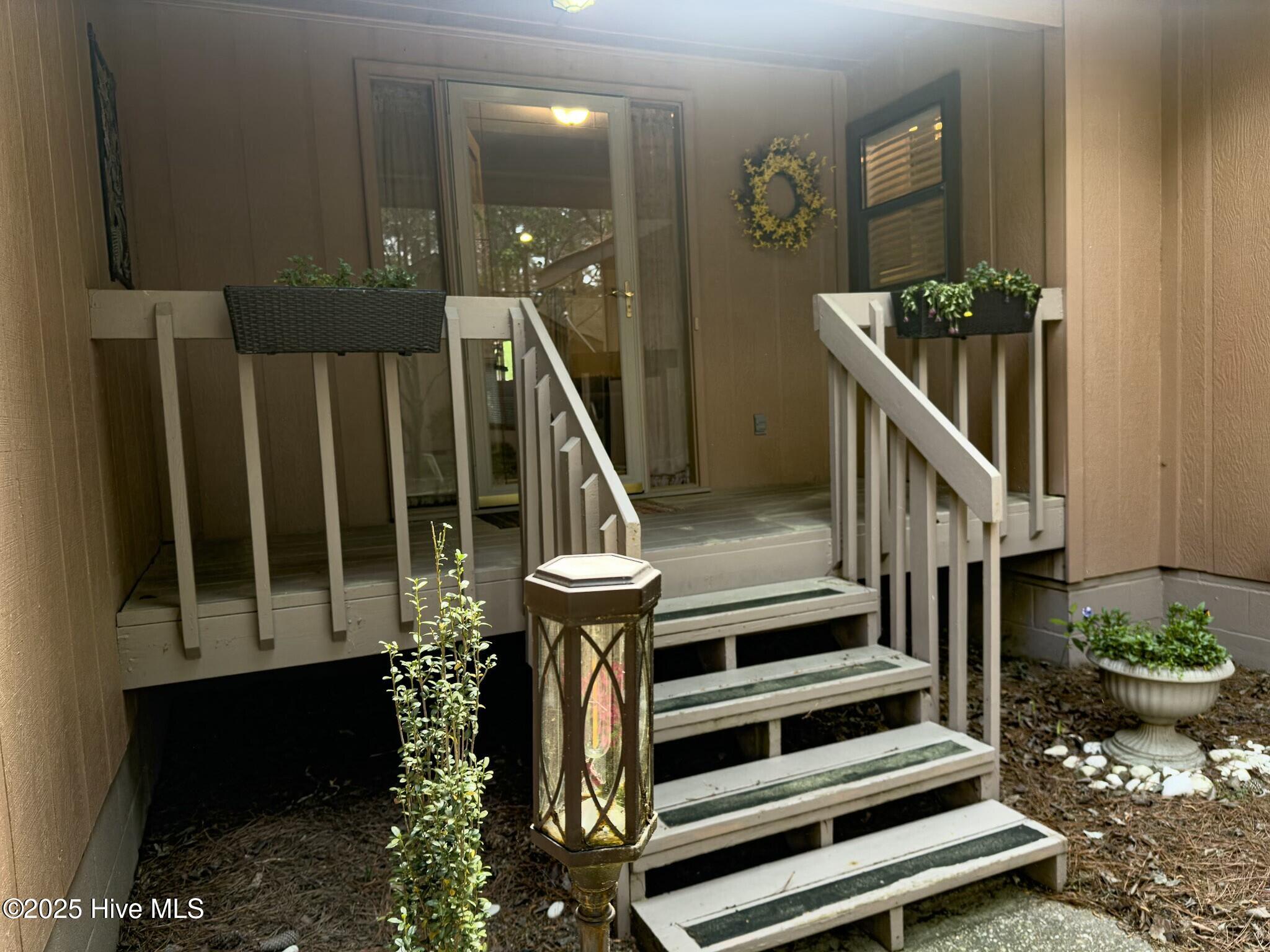 6739 Irongate Drive B Property Photo 2