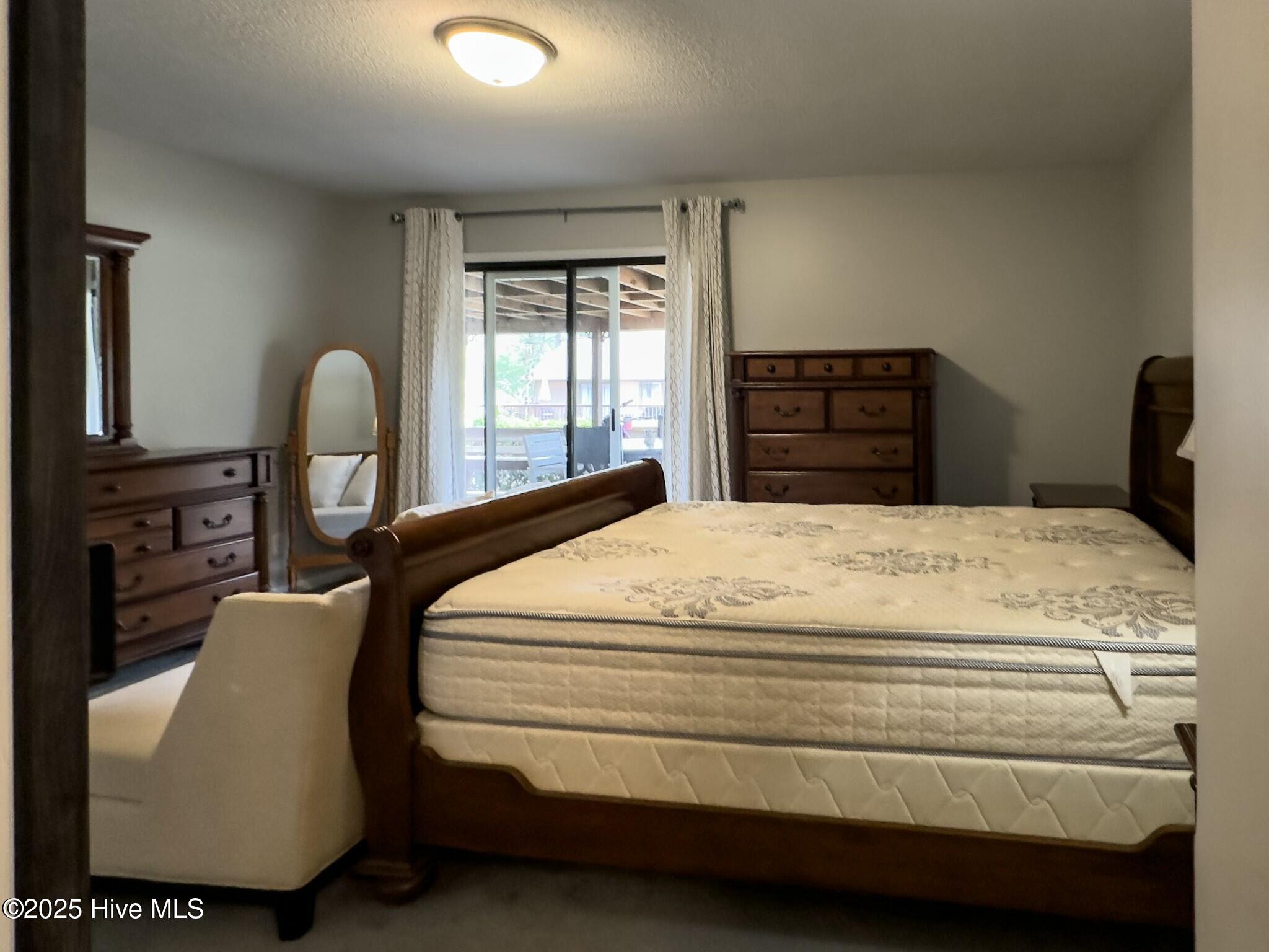 6739 Irongate Drive B Property Photo 22