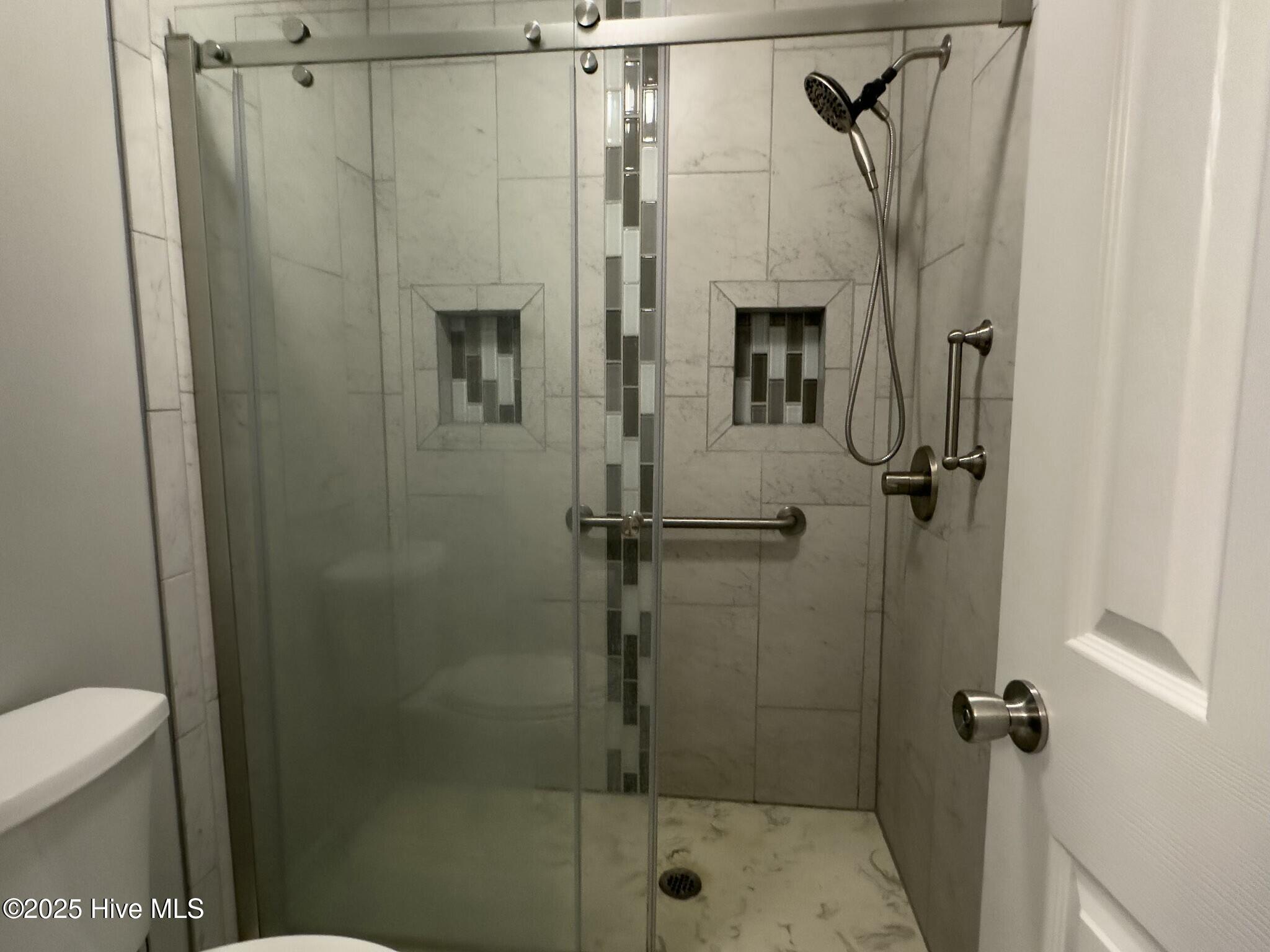 6739 Irongate Drive B Property Photo 25