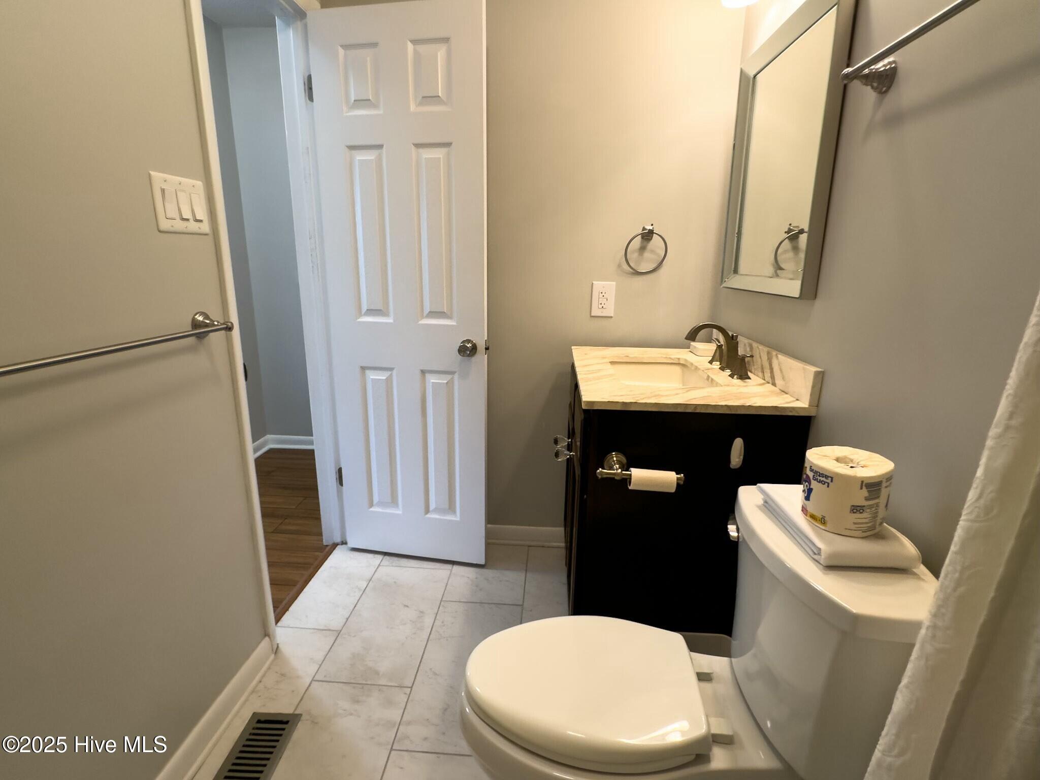 6739 Irongate Drive B Property Photo 35
