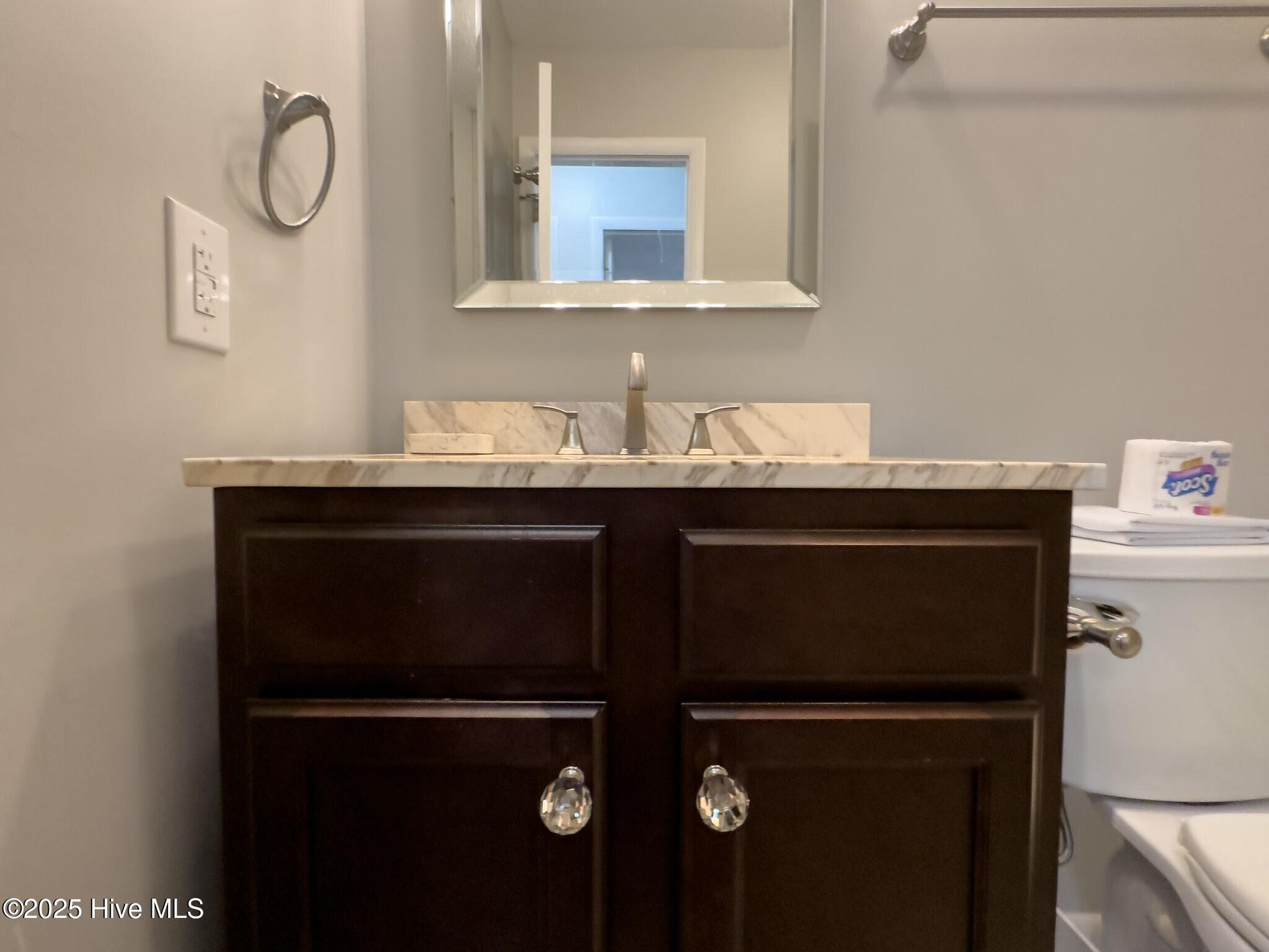 6739 Irongate Drive B Property Photo 36