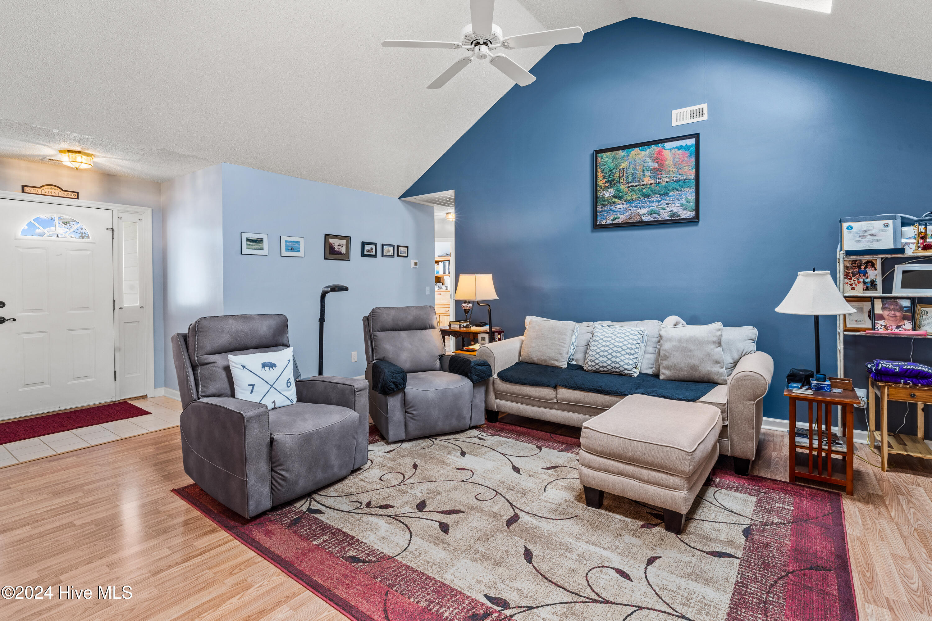 430 Hampton Street Property Photo 7