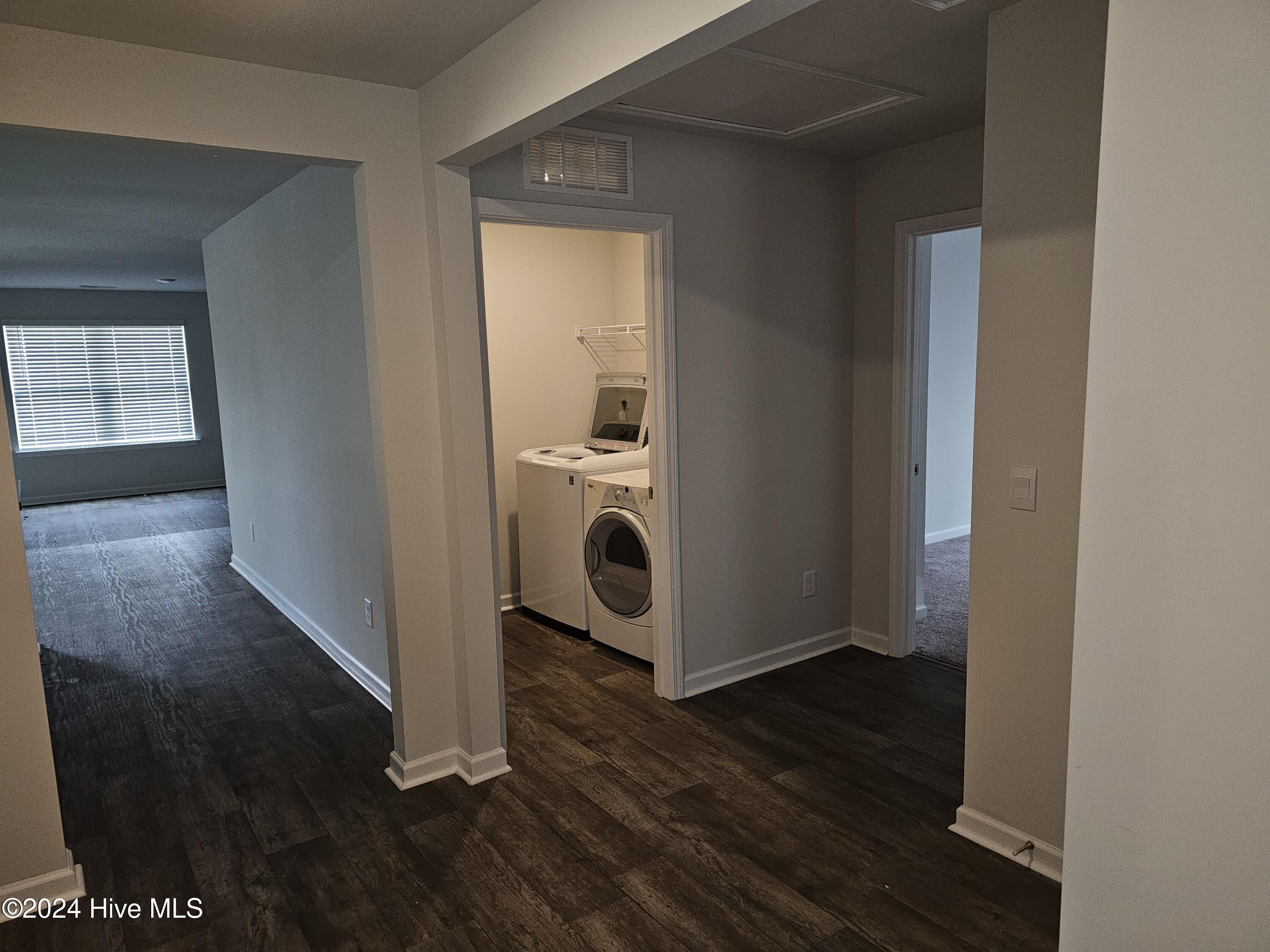 1218 Saint Augustine Drive Property Photo 2