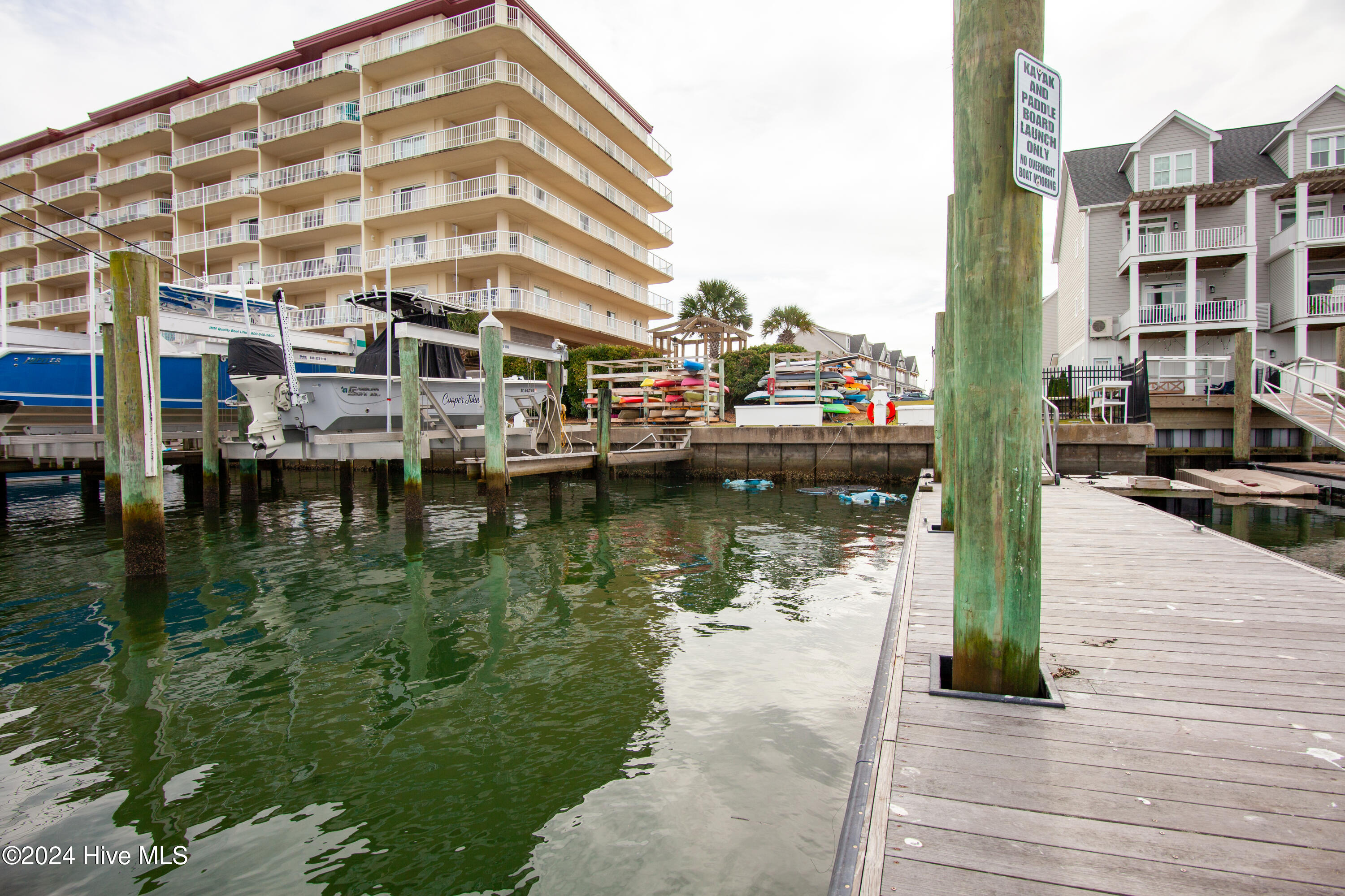 100 Olde Towne Yacht Club Drive Slip A19 Property Photo 2