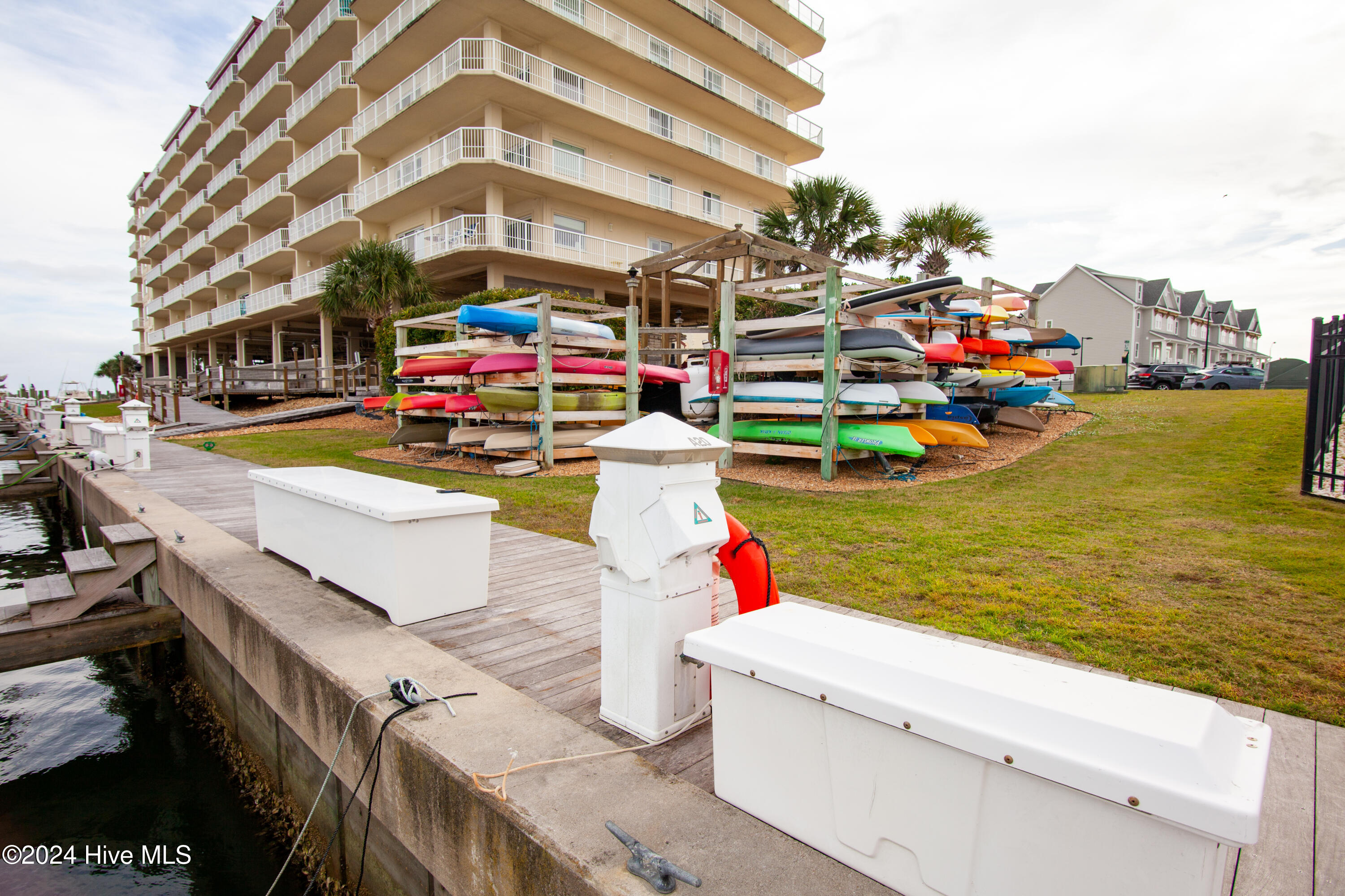 100 Olde Towne Yacht Club Drive Slip A19 Property Photo 5