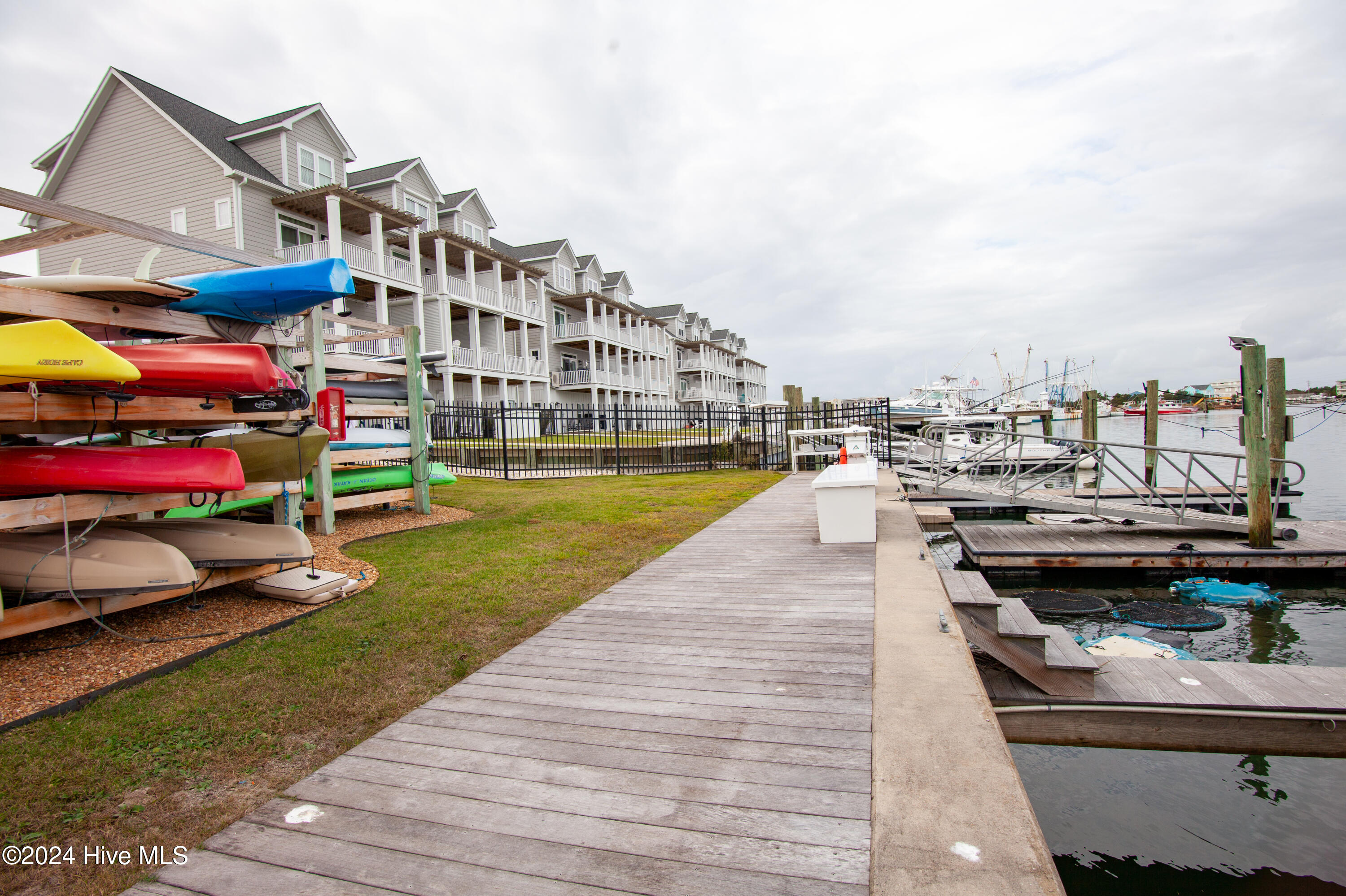 100 Olde Towne Yacht Club Drive Slip A19 Property Photo 7