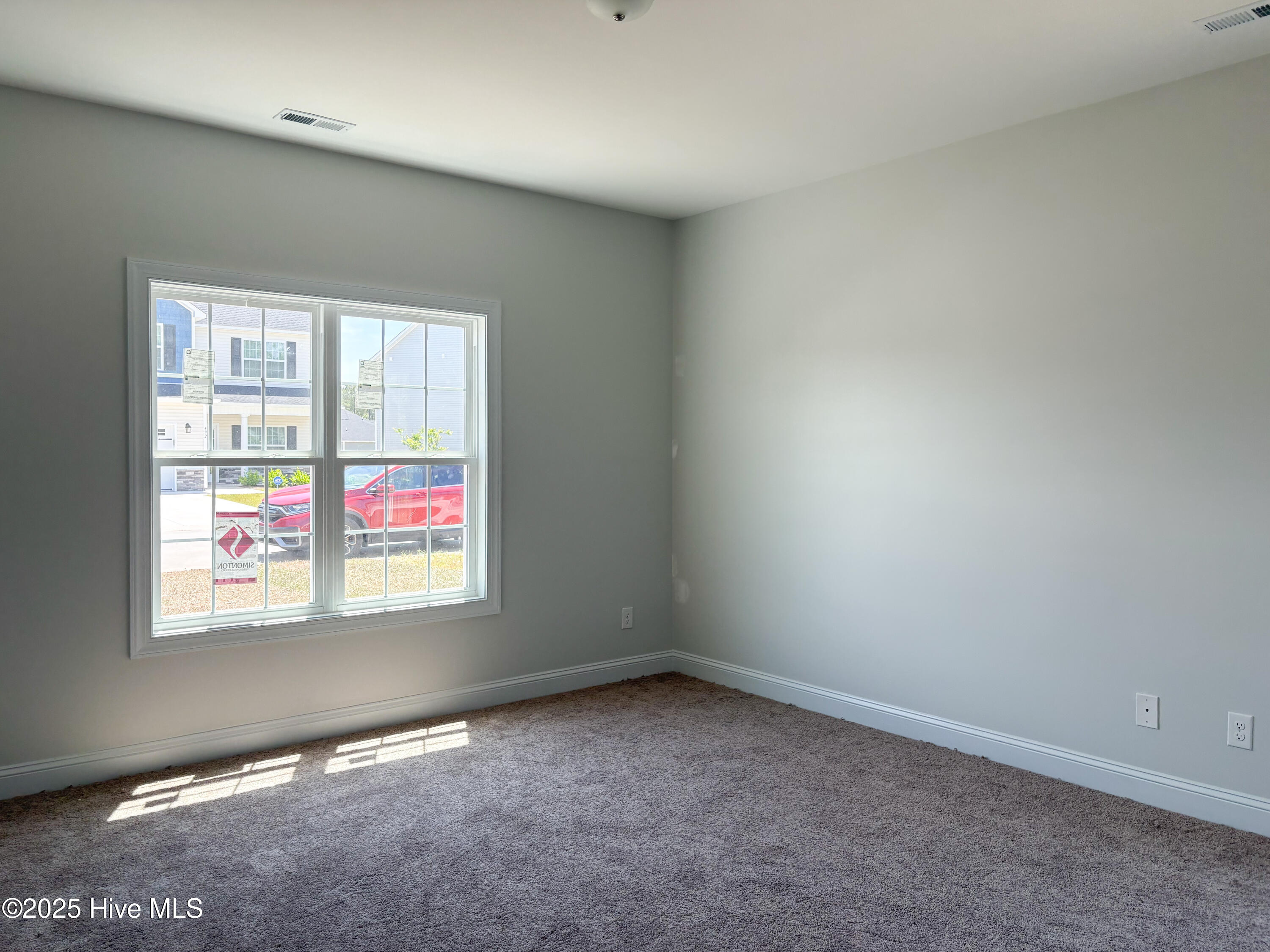 493 Pebble Shore Drive Property Photo 10