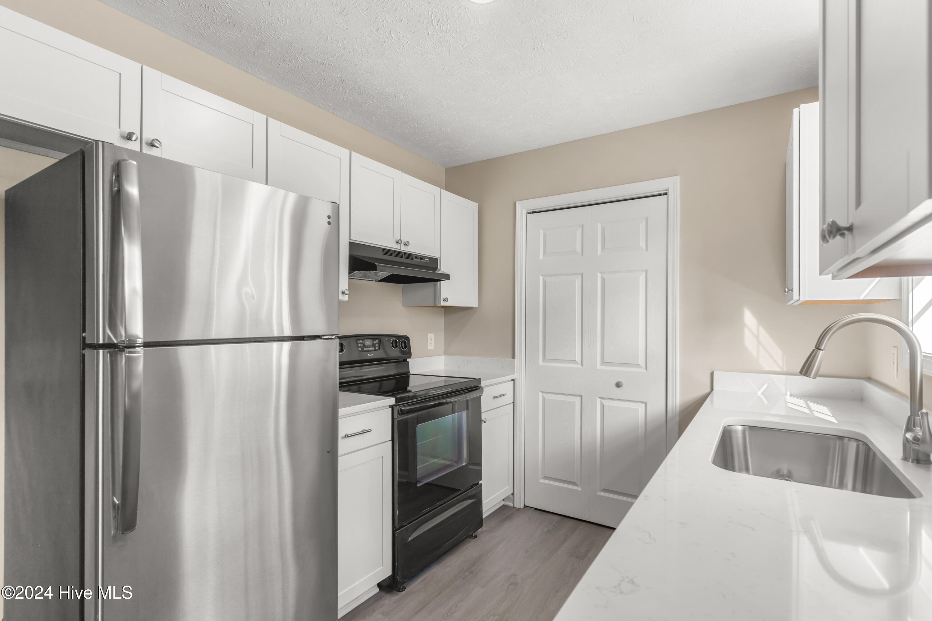 4524 Alder Ridge Road Property Photo 9
