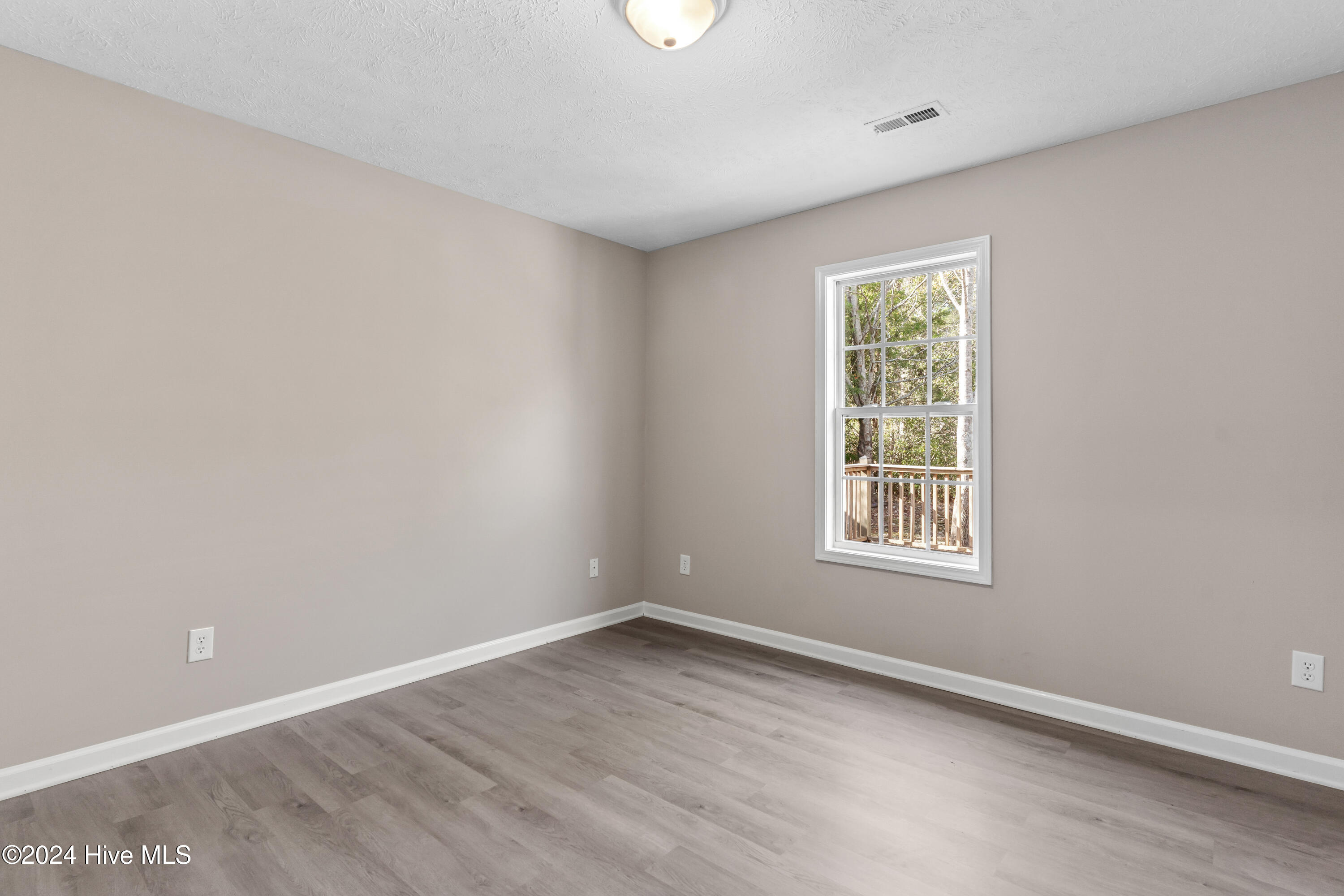 4524 Alder Ridge Road Property Photo 21