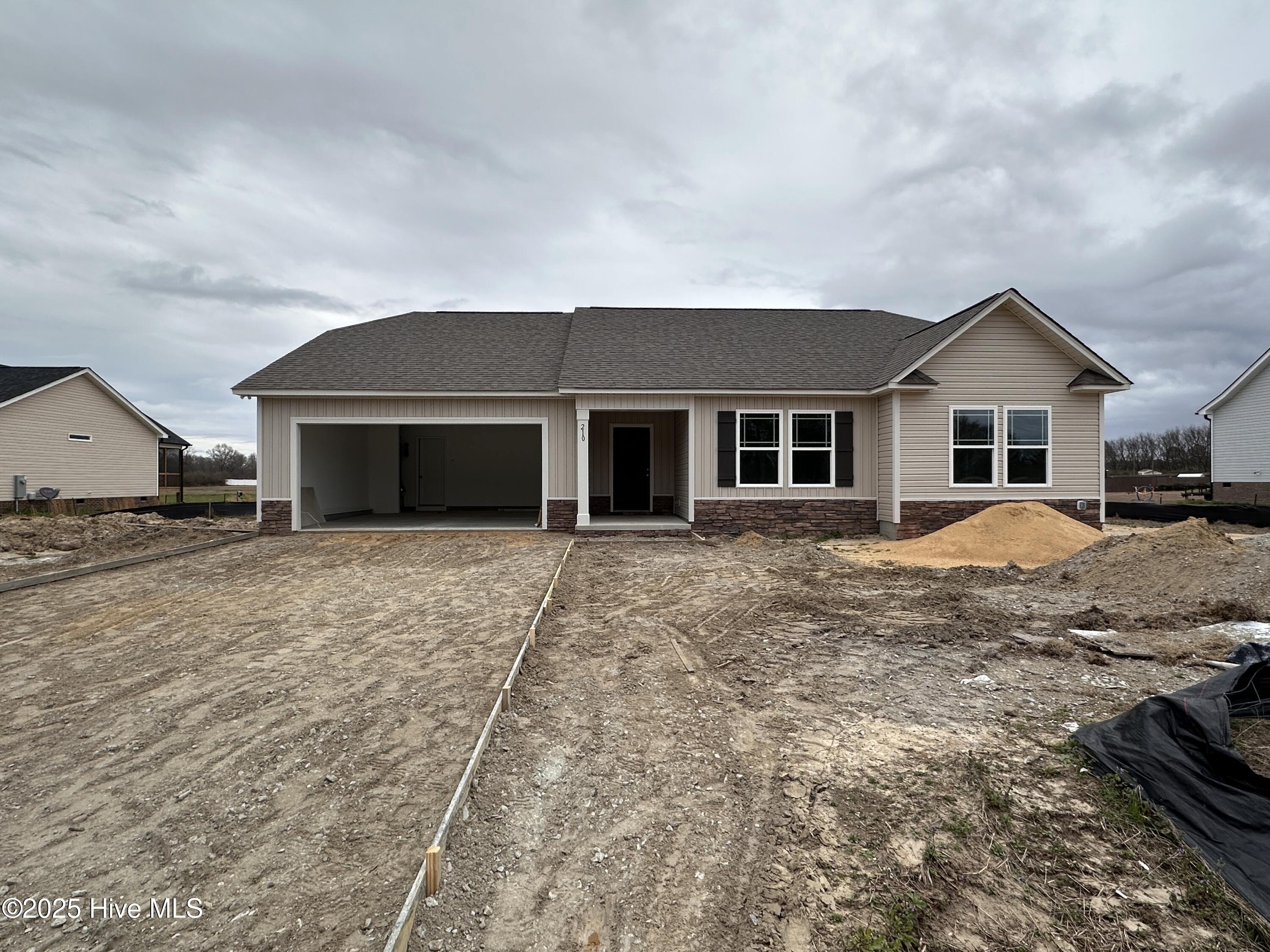 210 Maxwell Farm Lane Property Photo