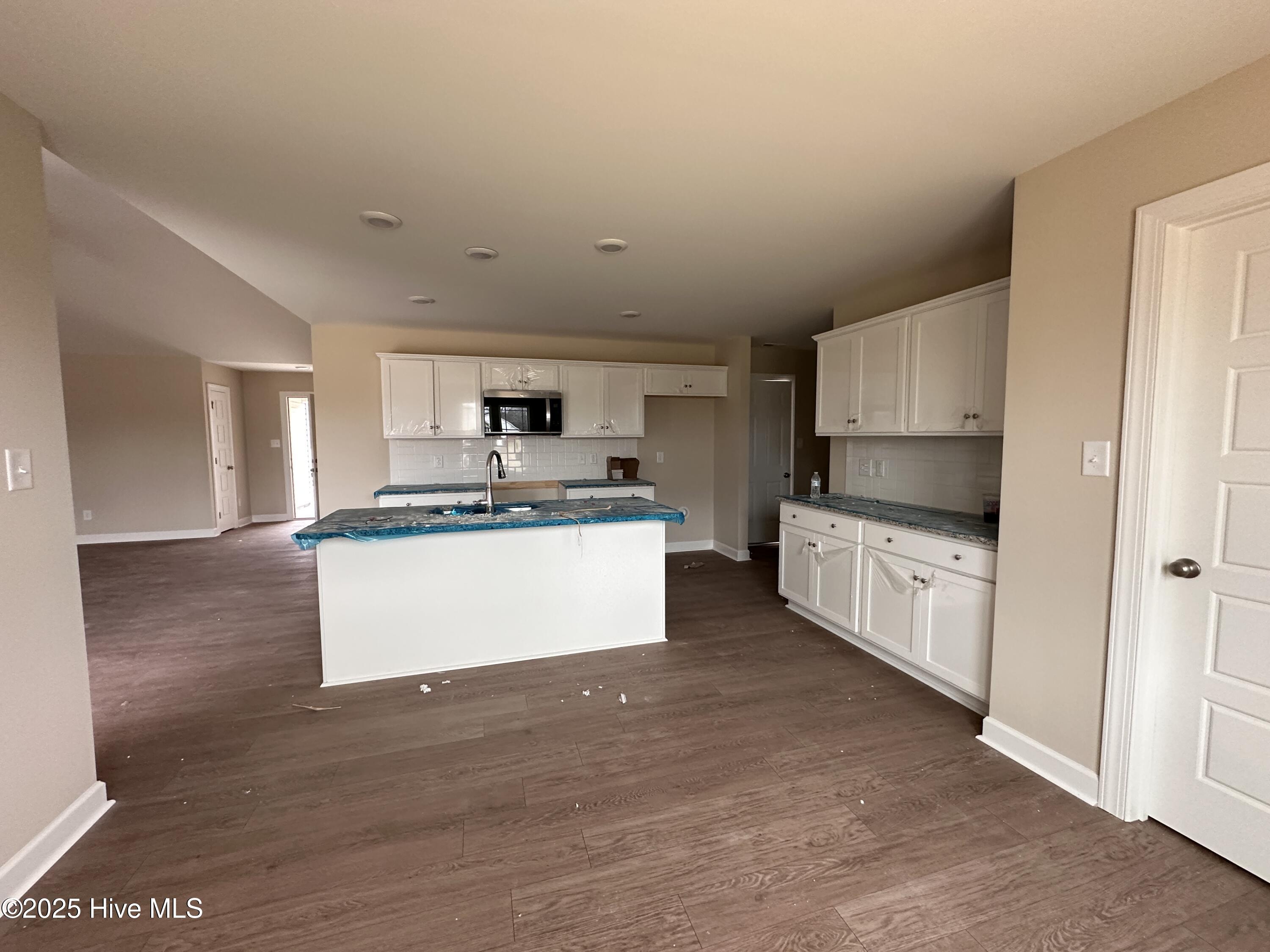 210 Maxwell Farm Lane Property Photo 4