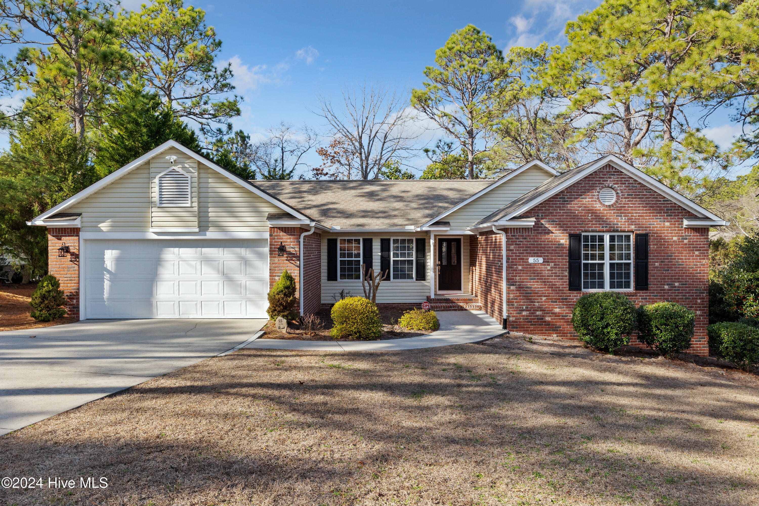 55 Ivy Way Property Photo