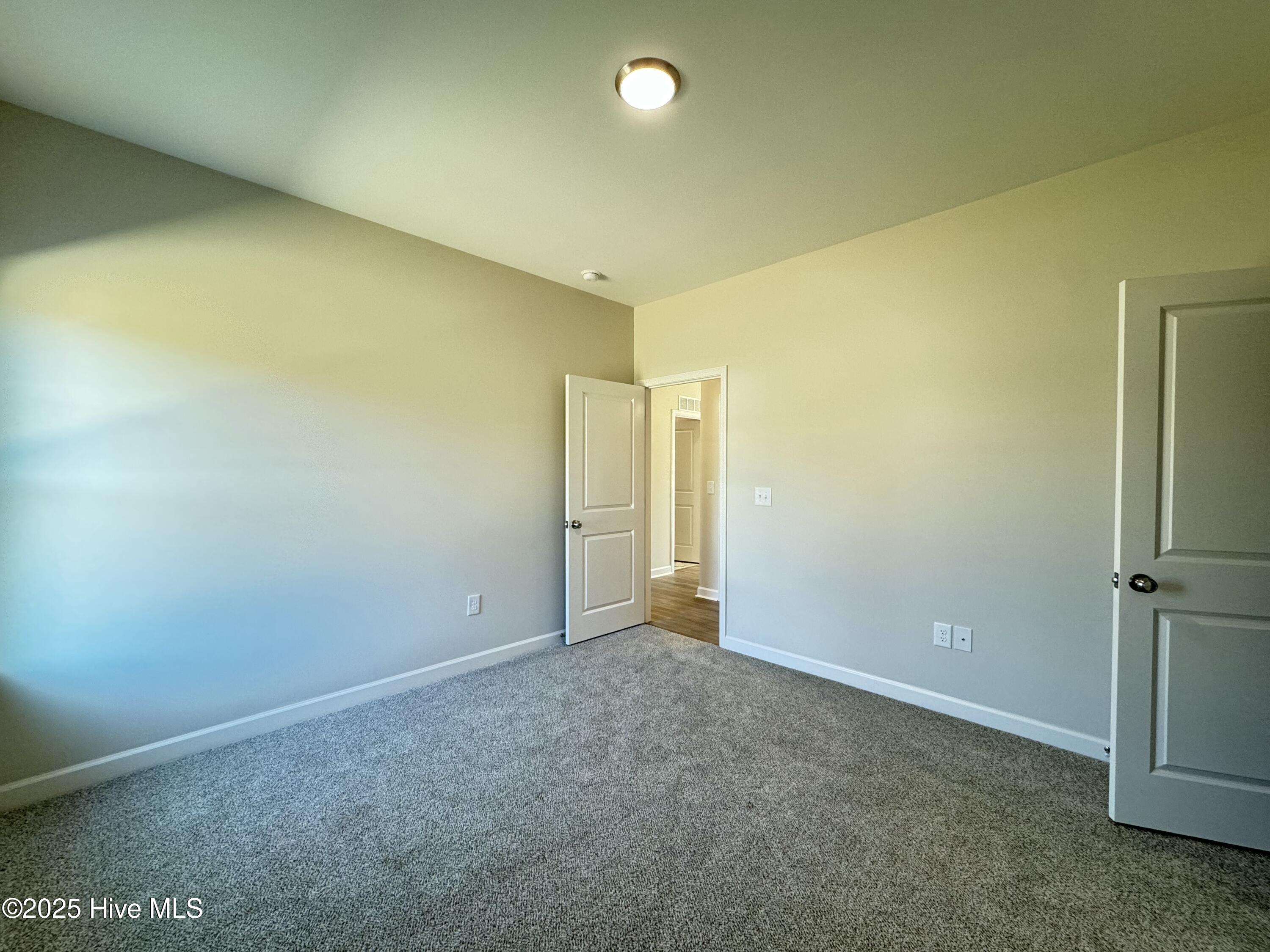 111 E Sillinger Drive Property Photo 35