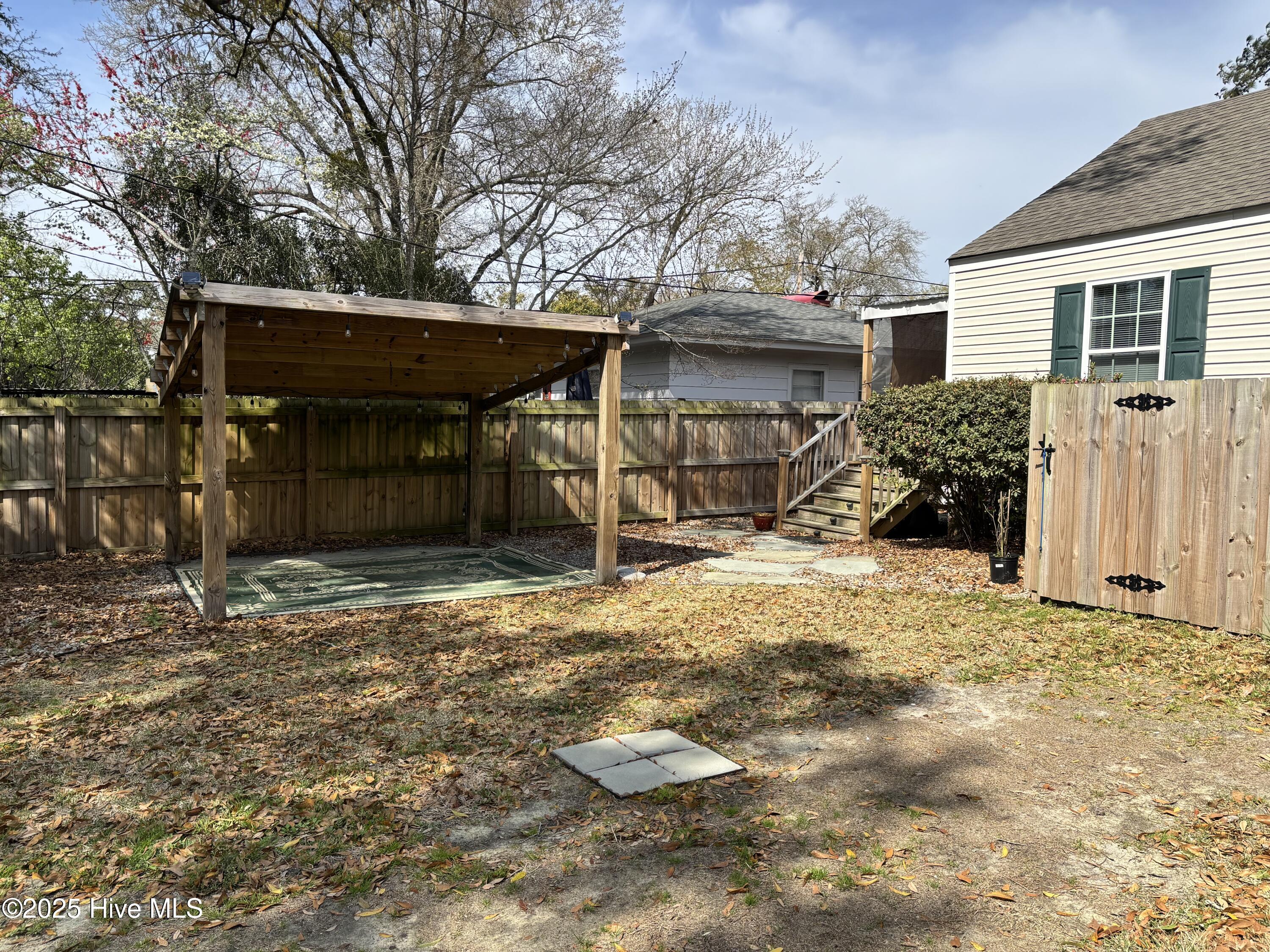2304 Princess Place Drive Property Photo 5