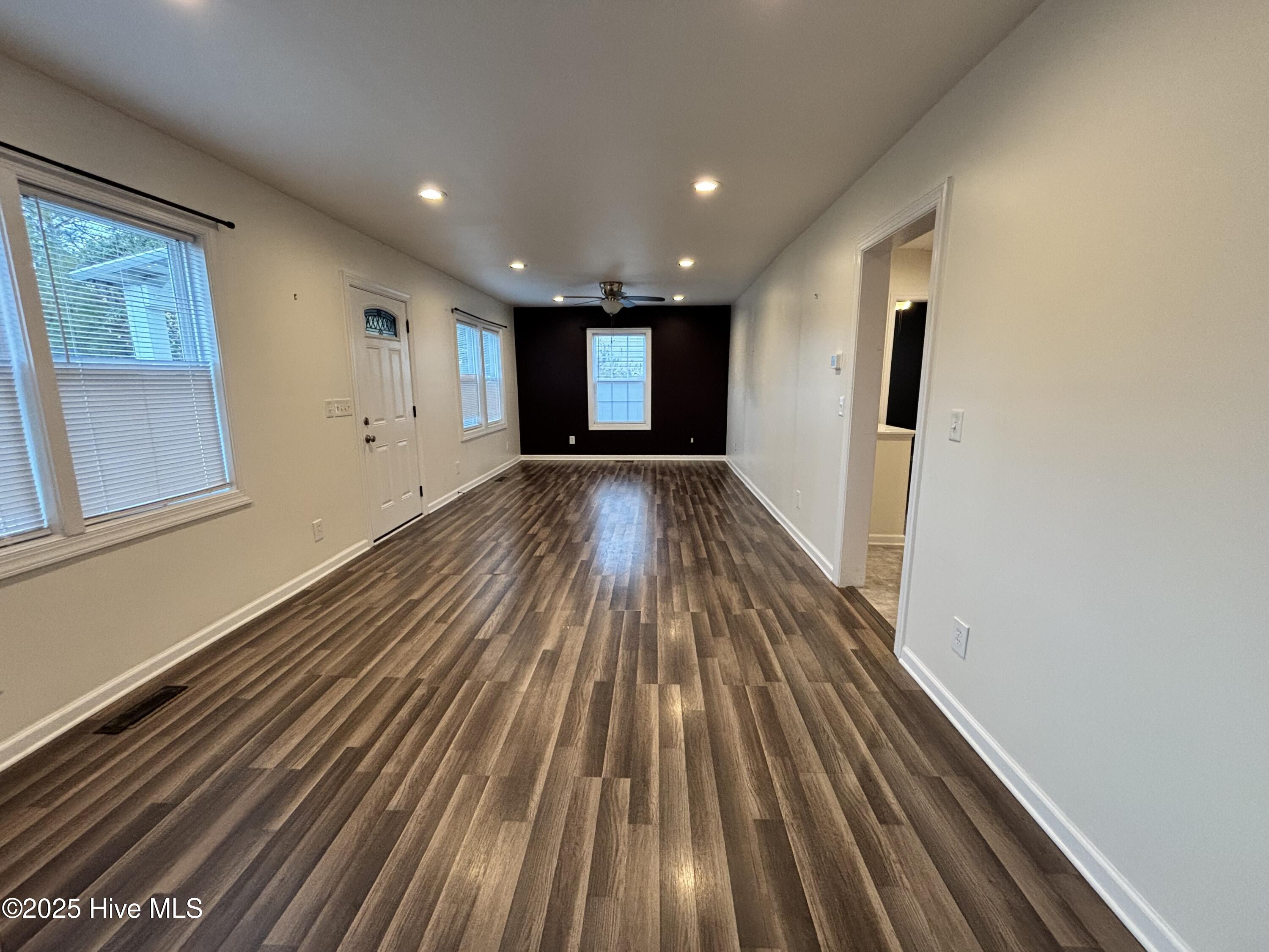 2304 Princess Place Drive Property Photo 8