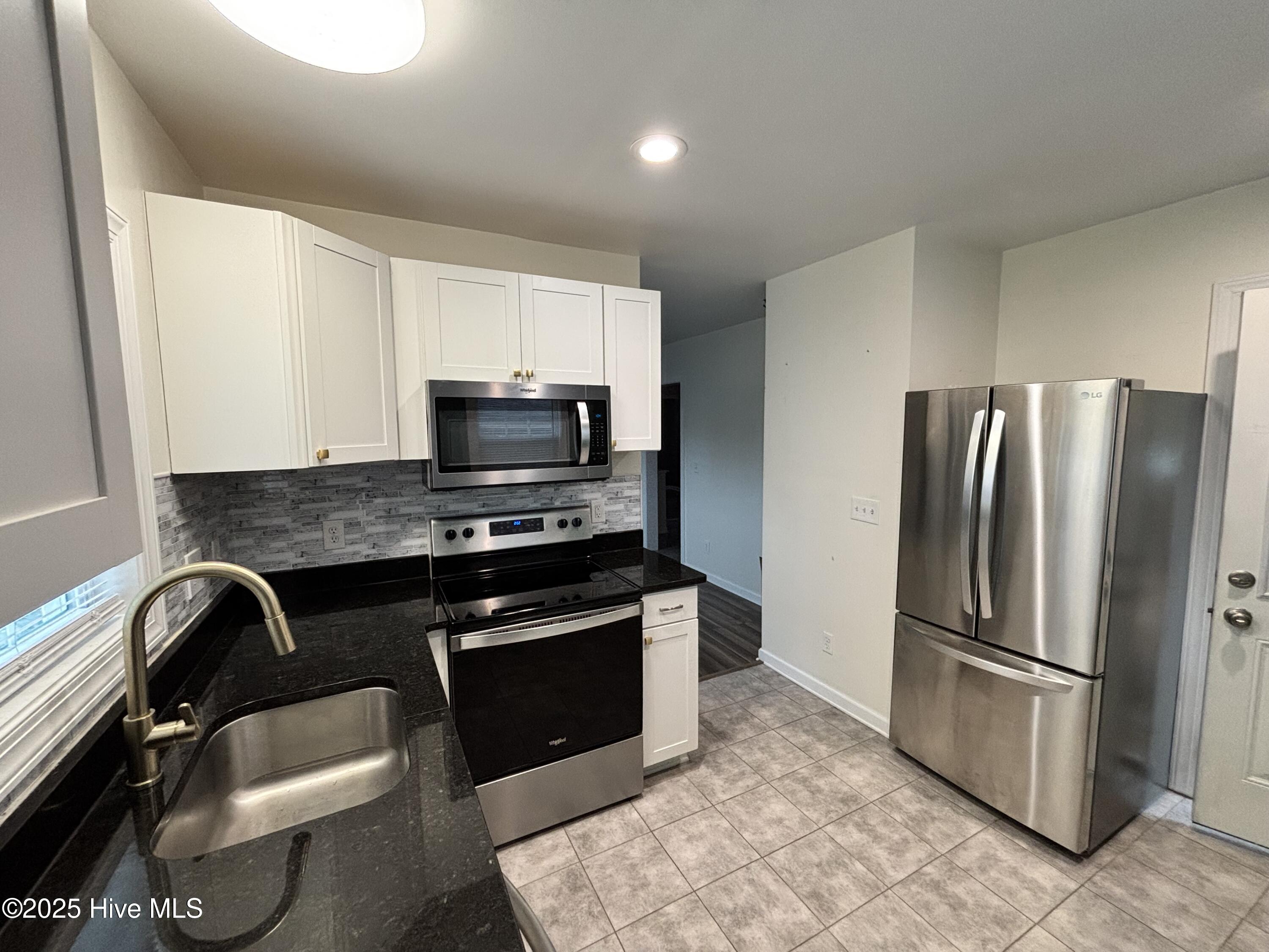 2304 Princess Place Drive Property Photo 16