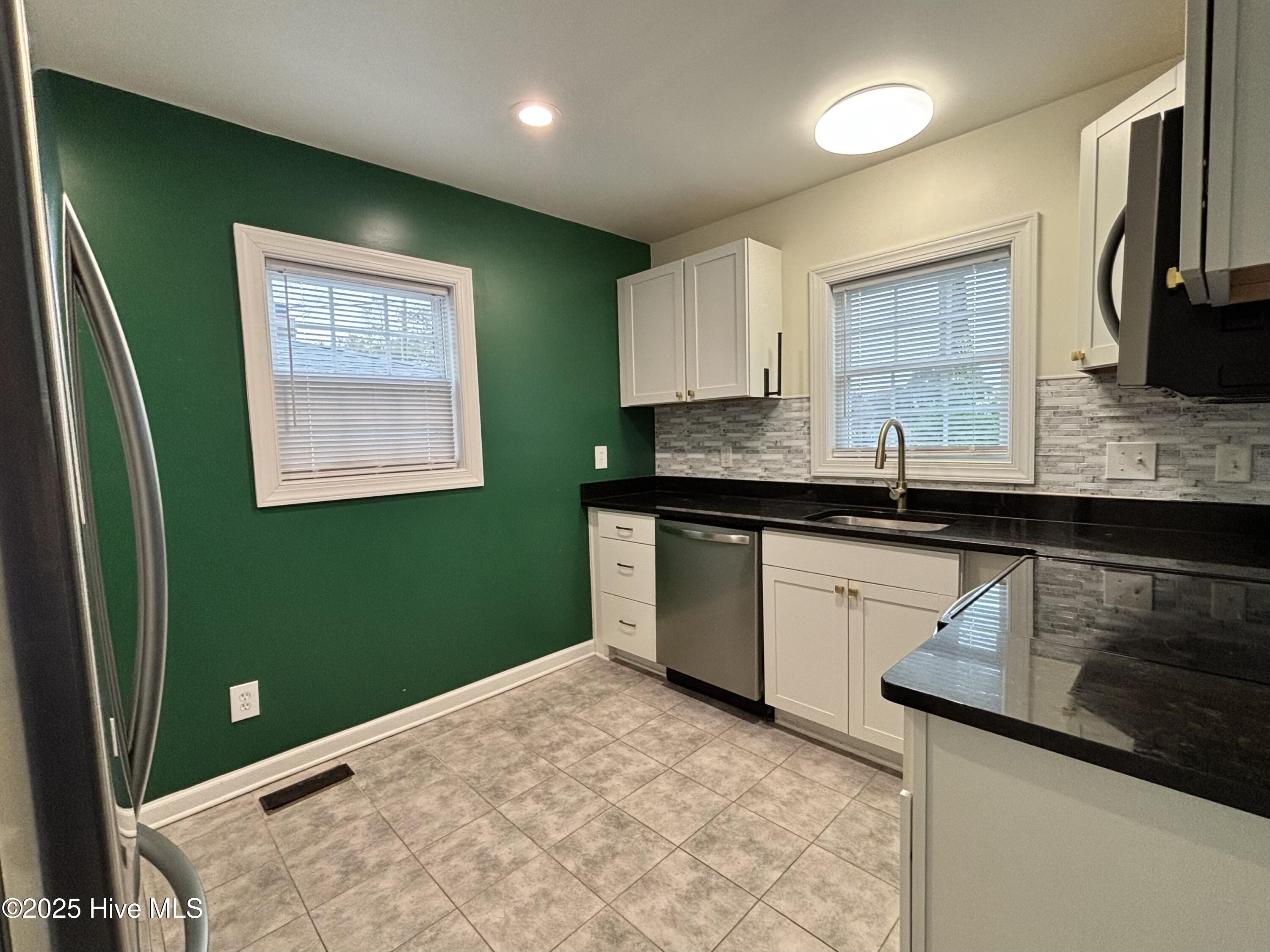 2304 Princess Place Drive Property Photo 17