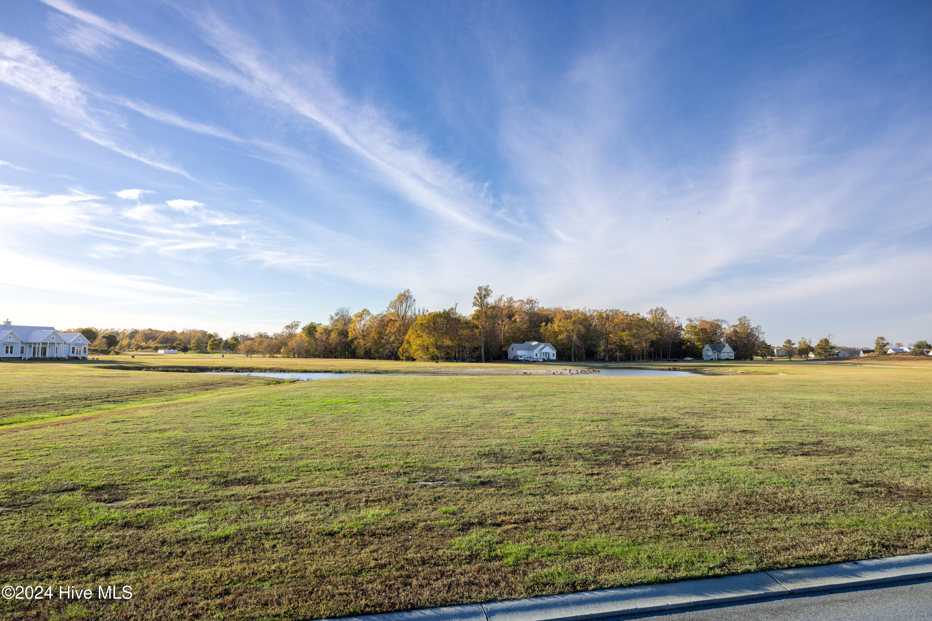 123-125 Regency Circle Property Photo 2