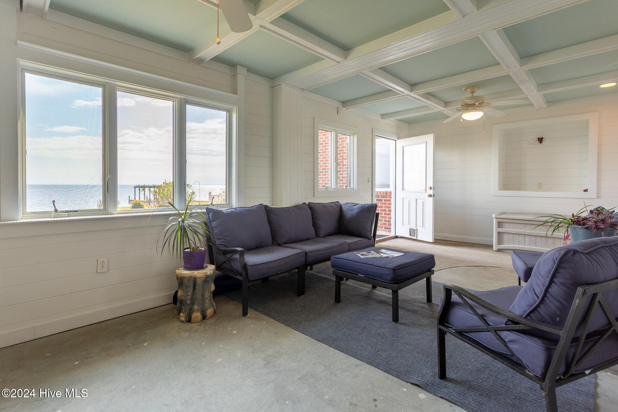 127 Pelican Court Property Photo 46