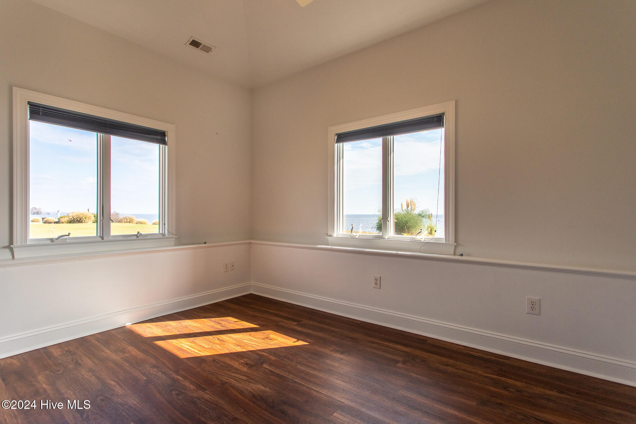 127 Pelican Court Property Photo 48