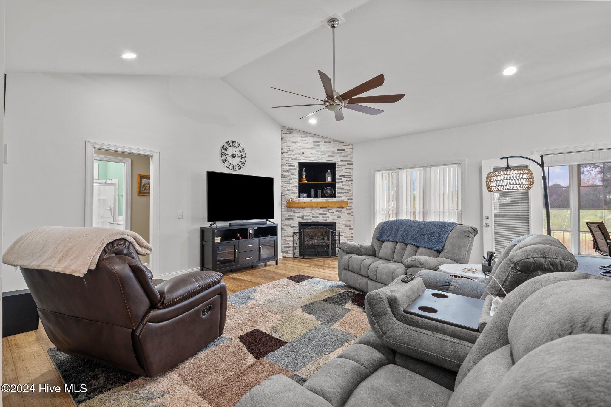 196 Longleaf Drive Property Photo 11