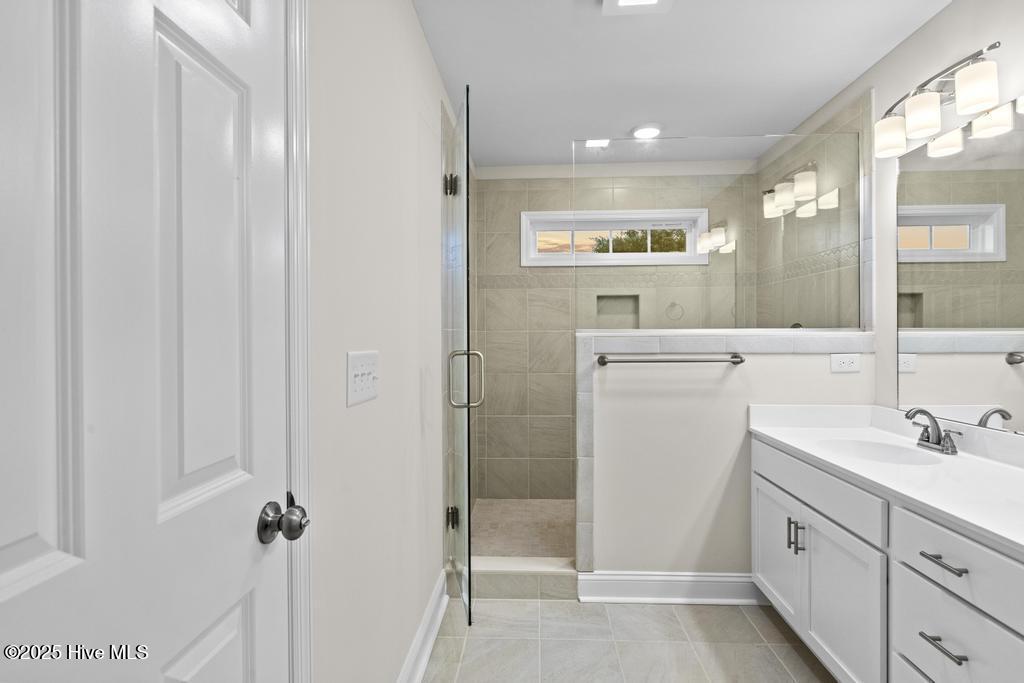 108 Flippers Cove Drive Property Photo 24