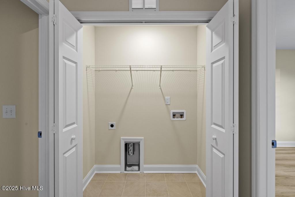 108 Flippers Cove Drive Property Photo 25