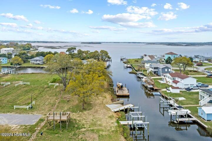 108 Flippers Cove Drive Property Photo 38