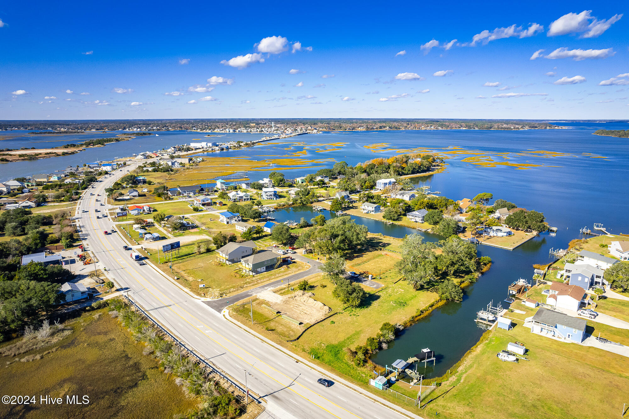 108 Flippers Cove Drive Property Photo 44