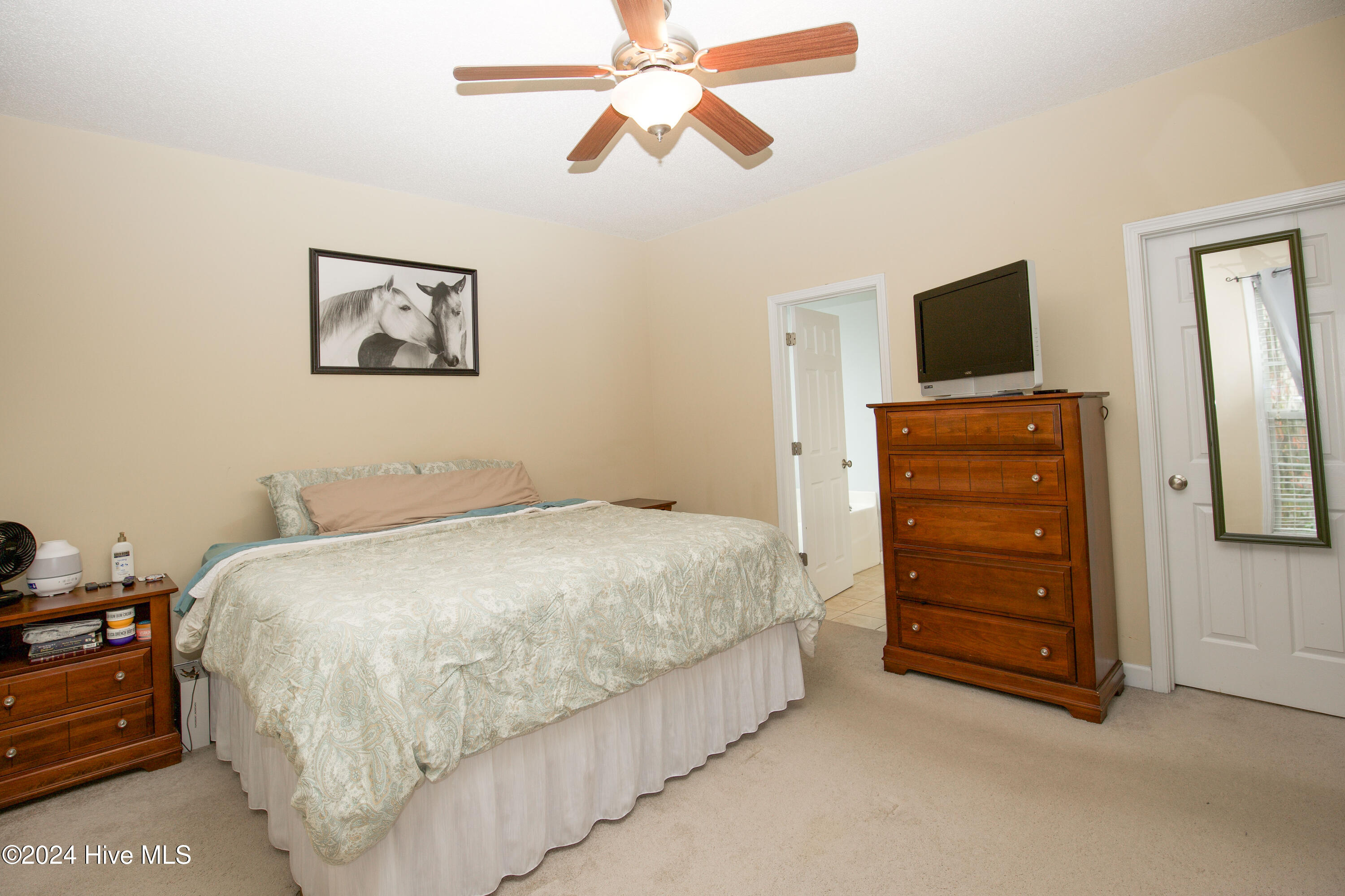 240 Savannah Garden Drive Property Photo 16