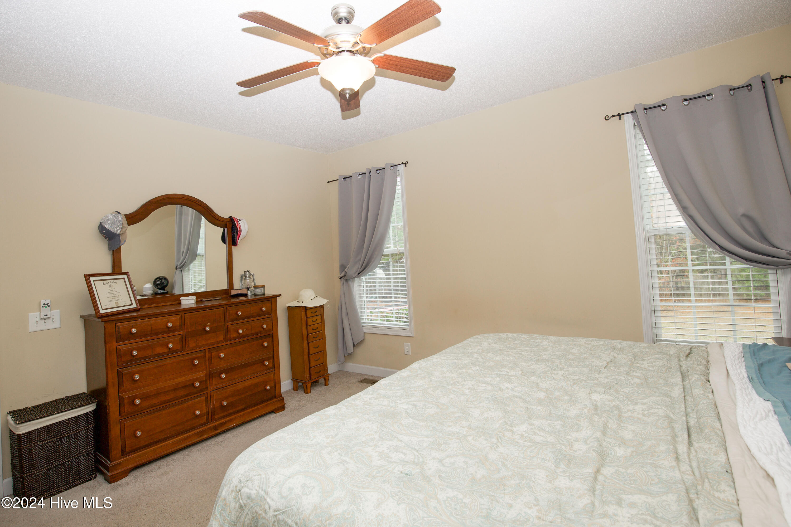 240 Savannah Garden Drive Property Photo 18