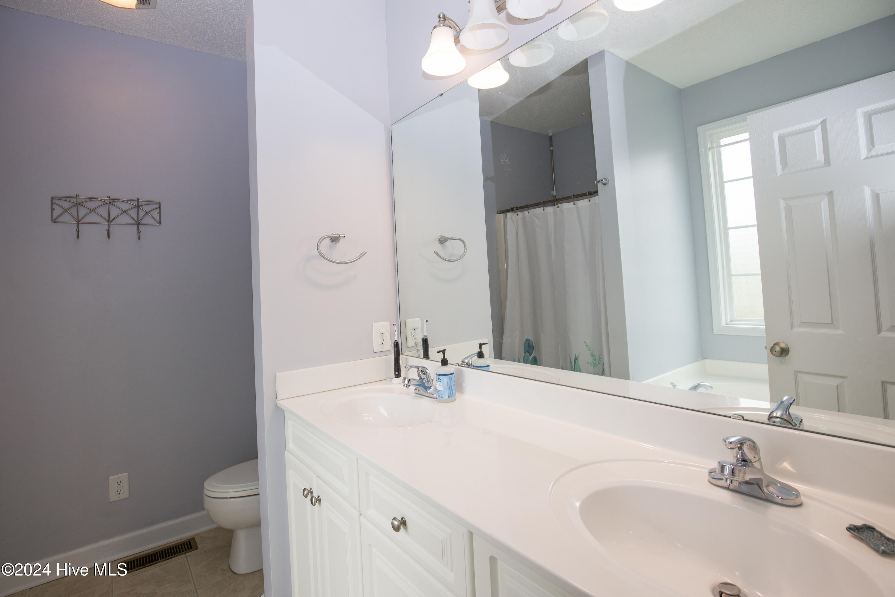 240 Savannah Garden Drive Property Photo 19