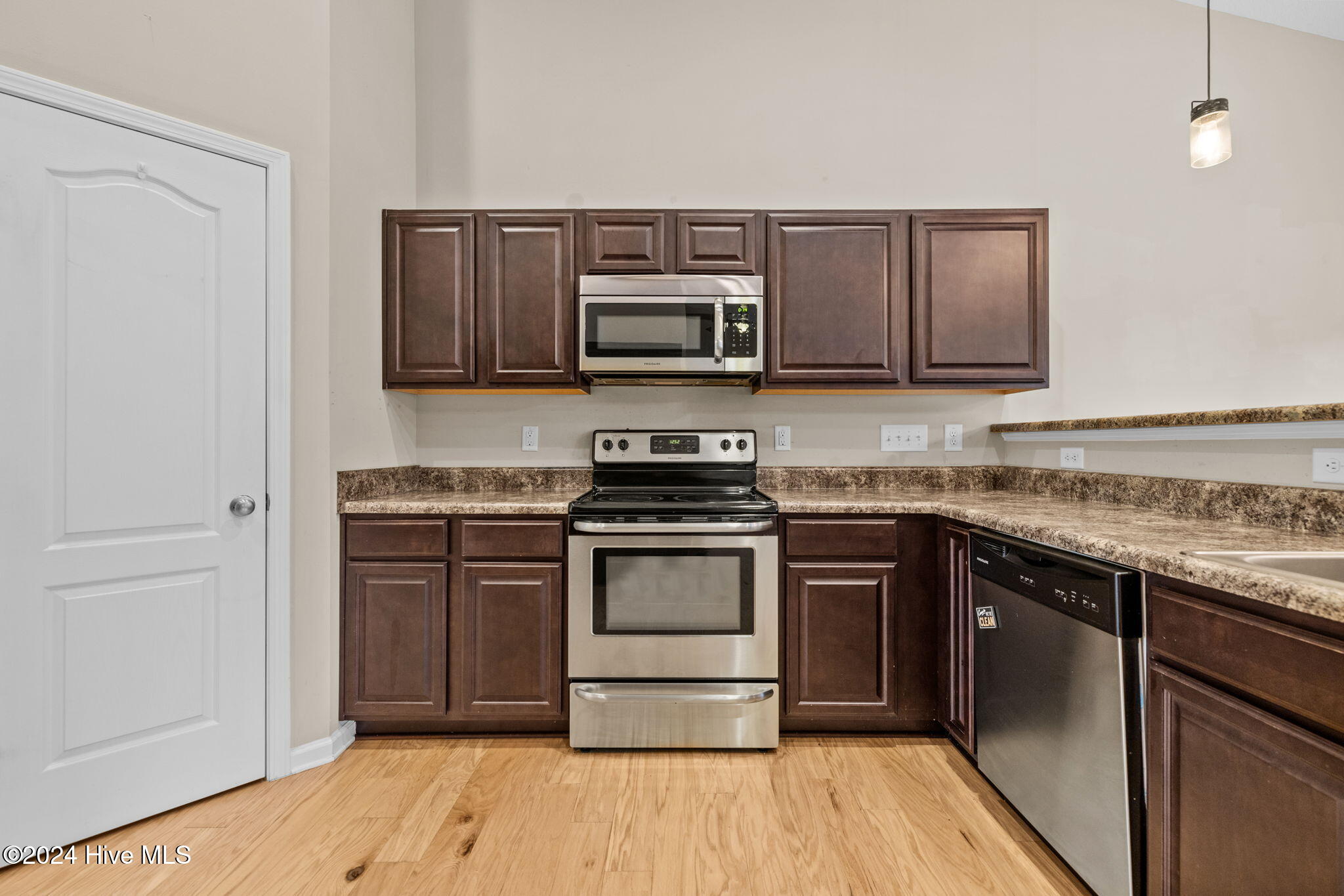 1535 Ghio Road Property Photo 22