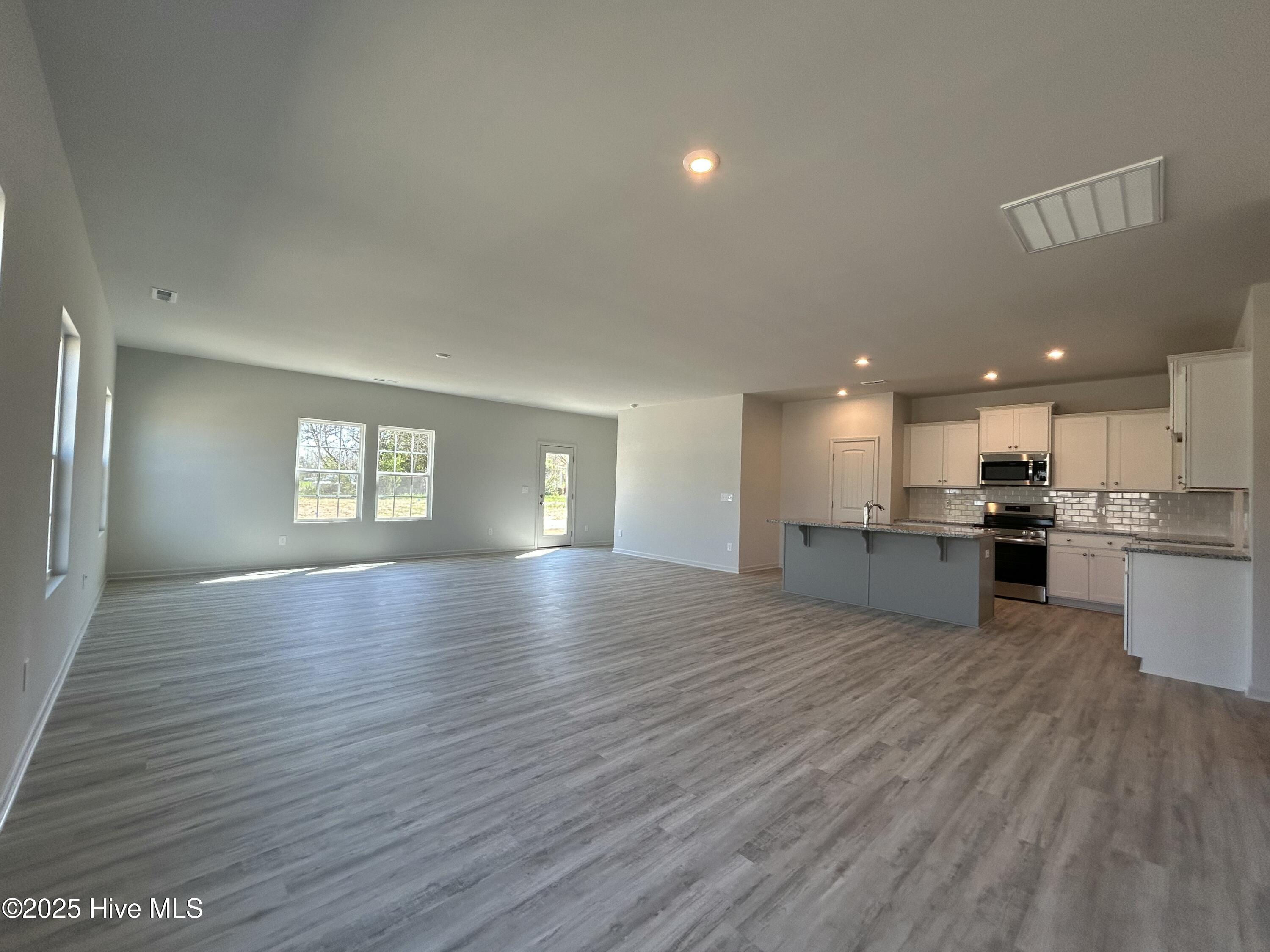 102 Johnson Ridge Way Property Photo 12