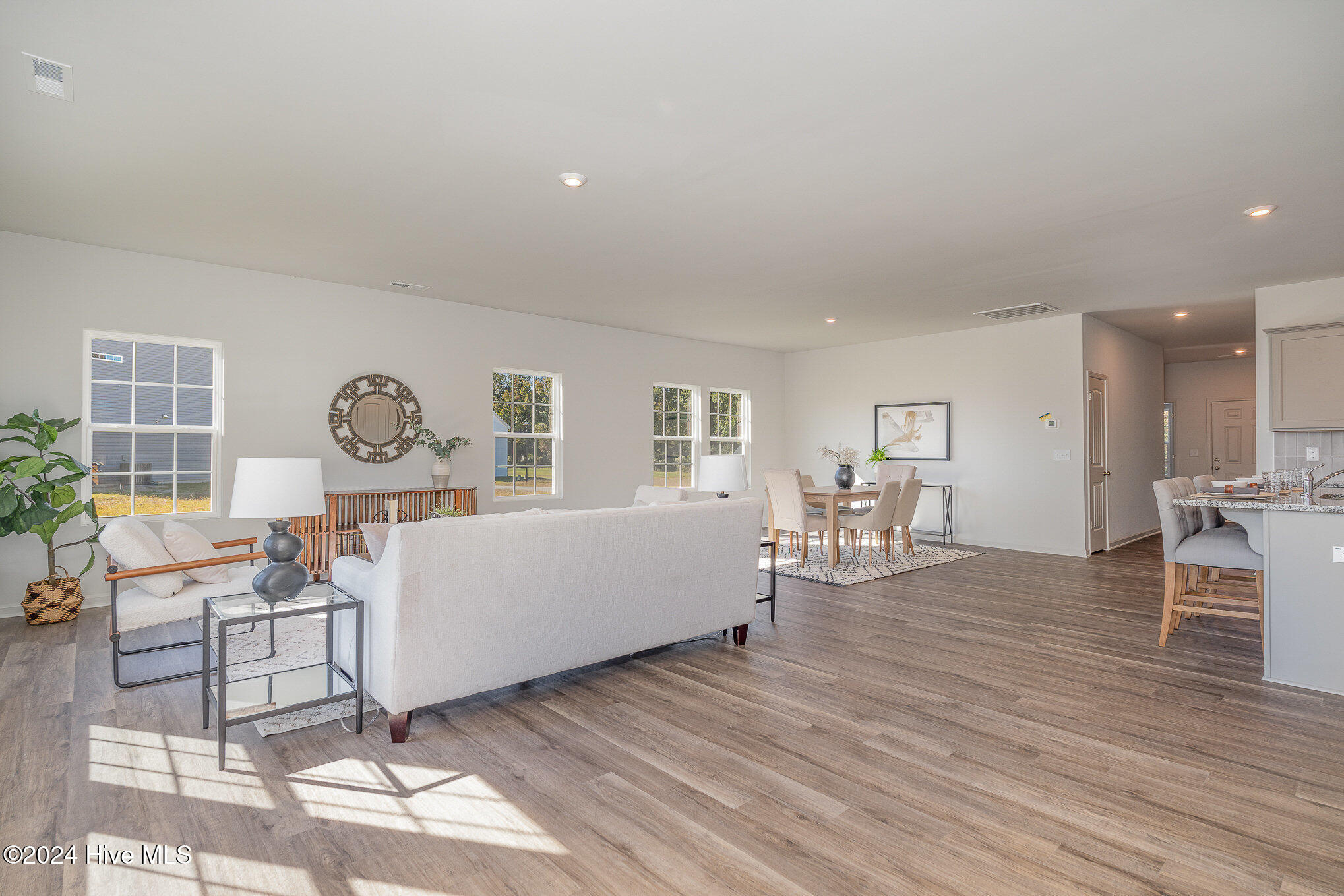102 Johnson Ridge Way Property Photo 16