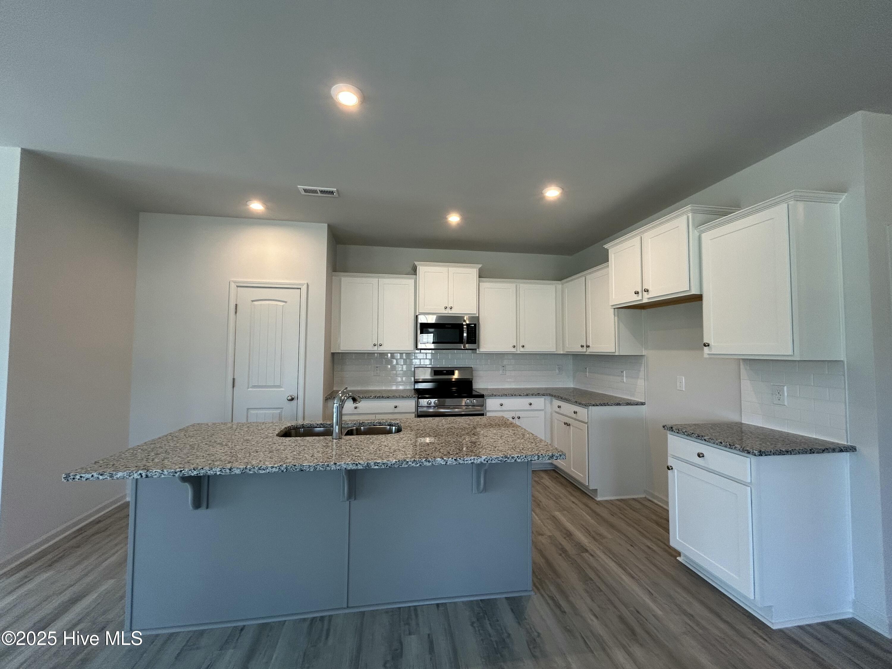 102 Johnson Ridge Way Property Photo 19