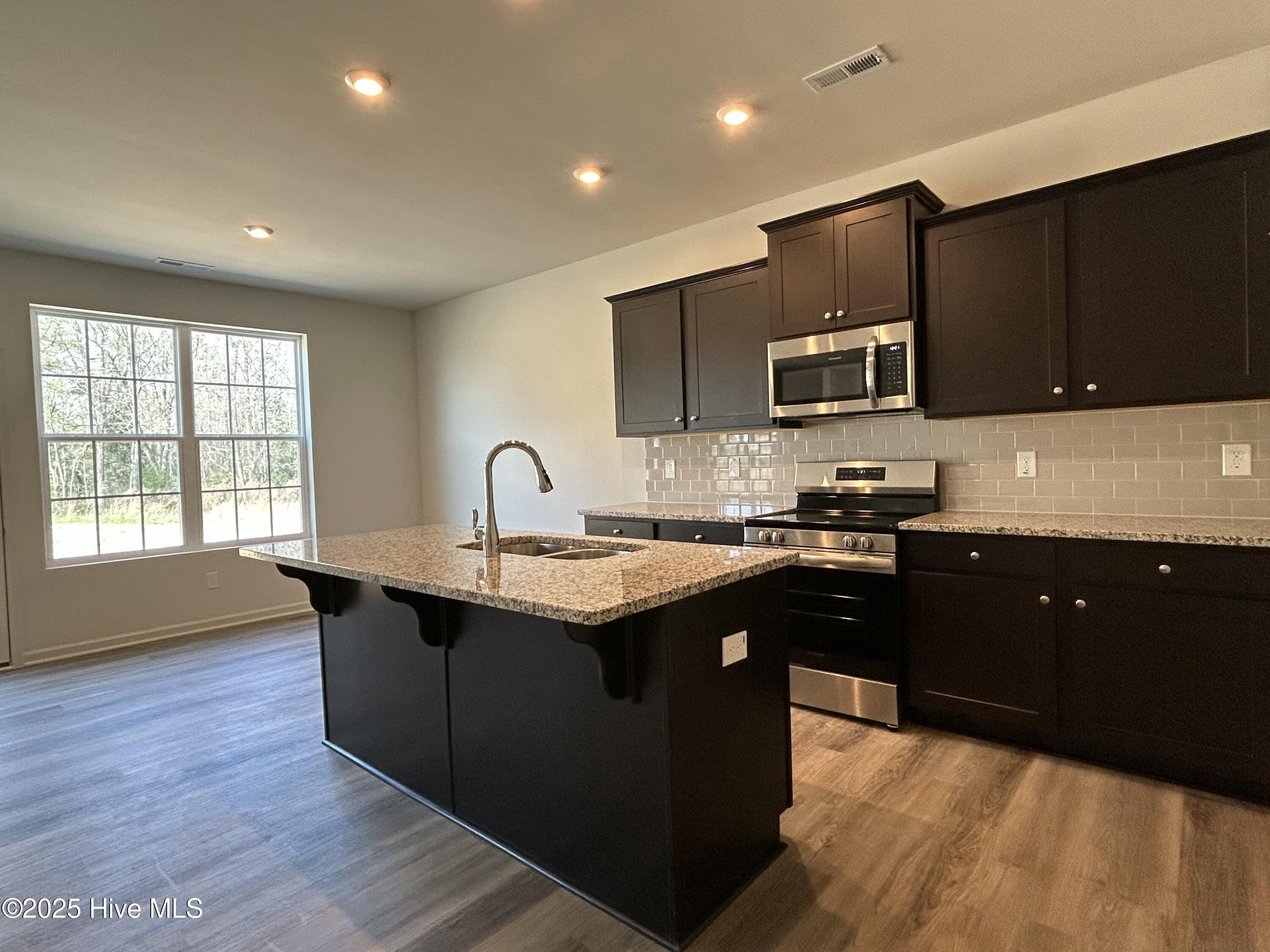 259 Johnson Ridge Way Property Photo 10