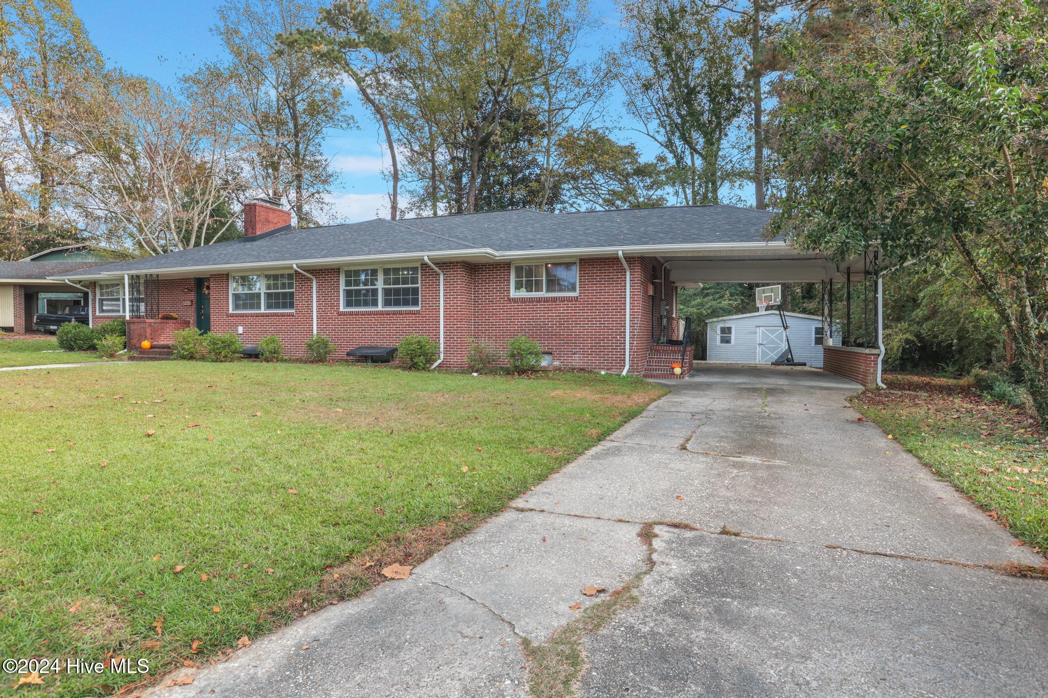 102 Jean Circle Property Photo 3