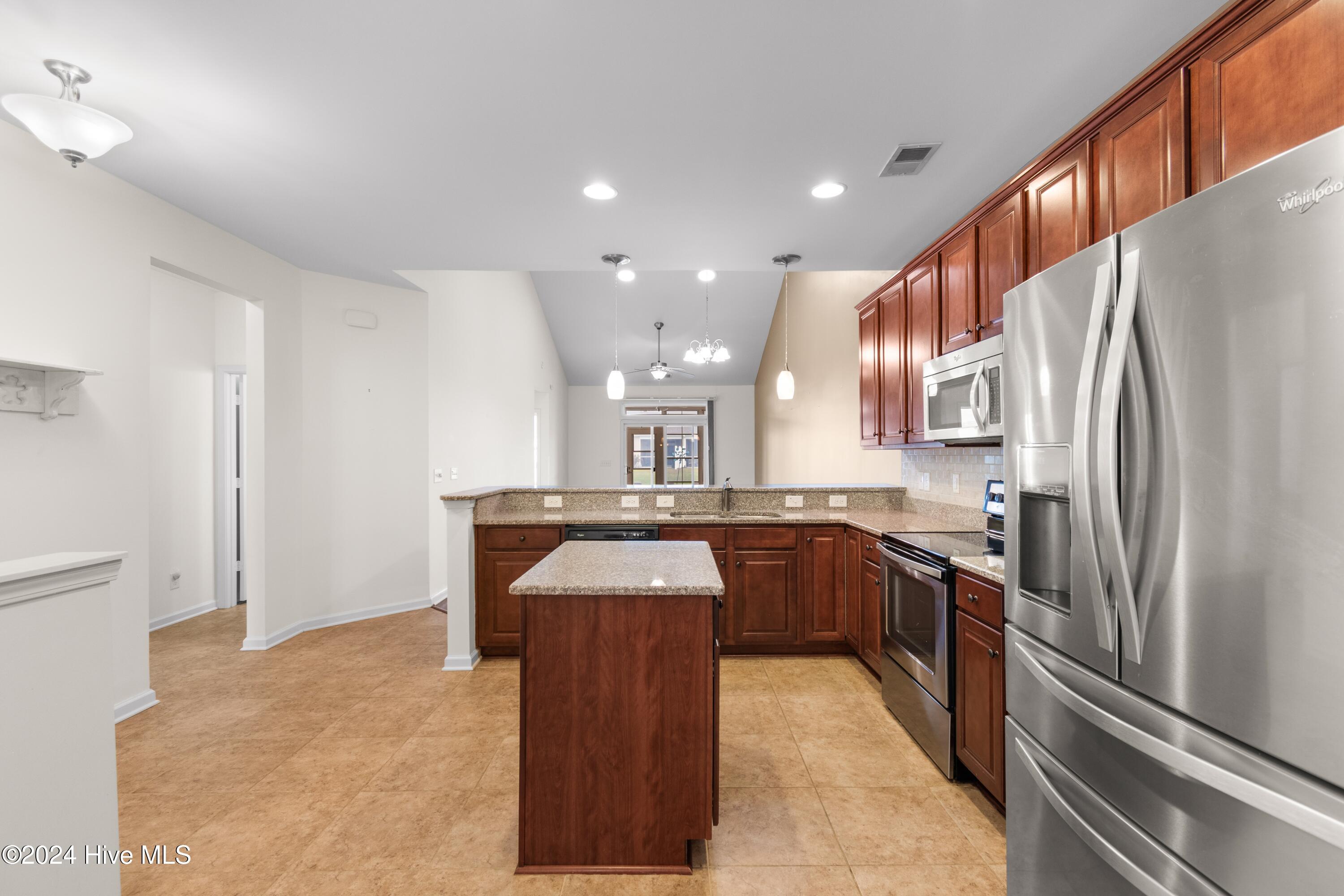 1562 Palmina Loop Property Photo 12