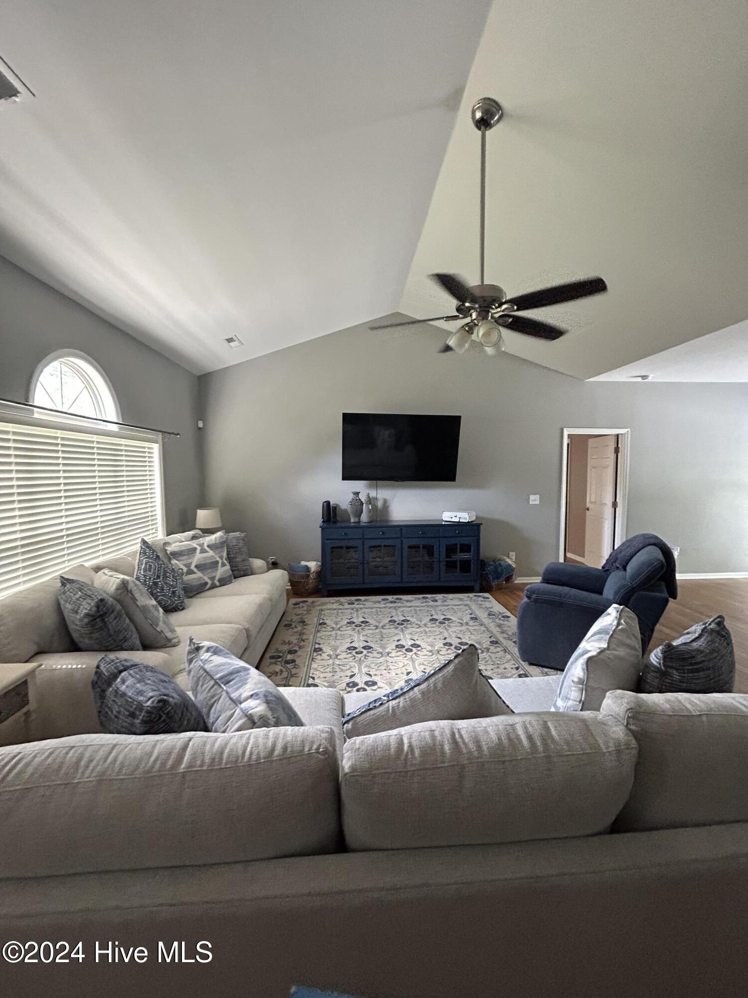 201 Snap Dragon Court Property Photo 2