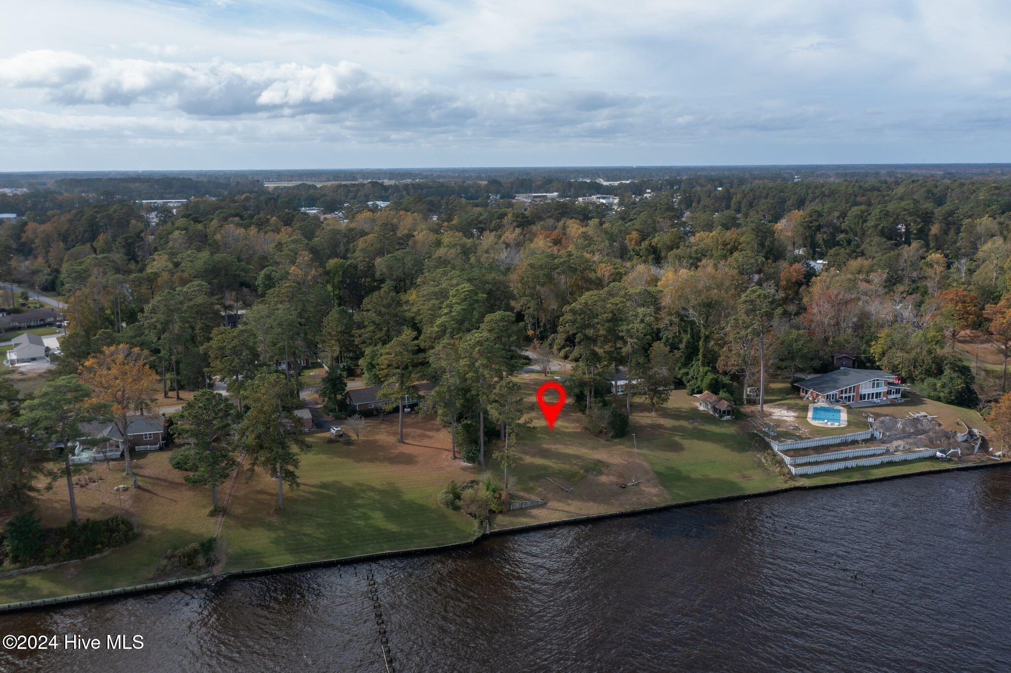 2108 18 Neuse Cliffs Drive Property Photo 2