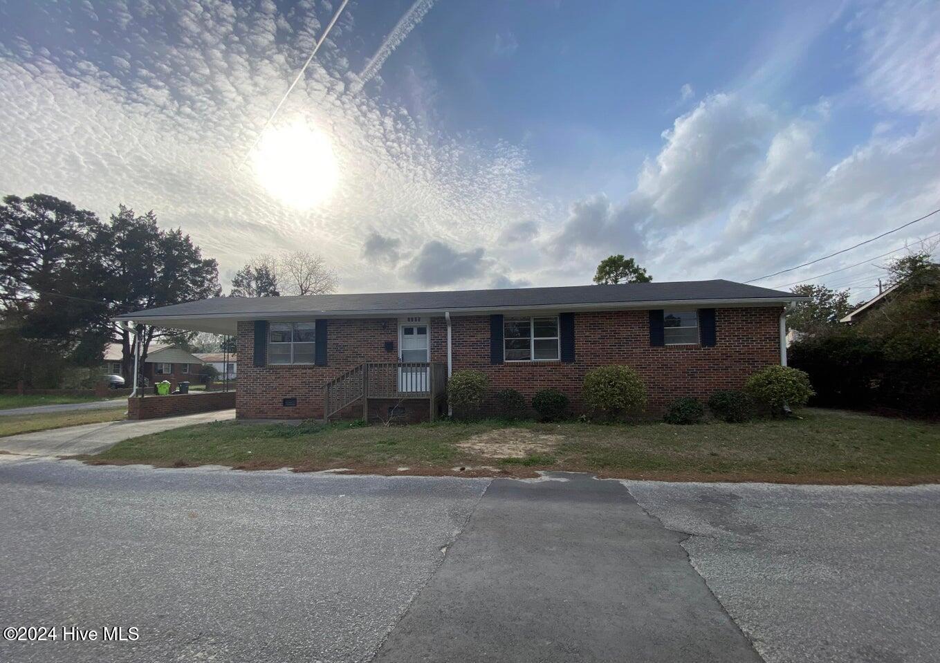 1705 Carver Street Property Photo 1