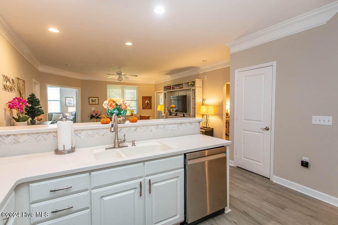 395 S Crow Creek Drive 1521 Property Photo 5