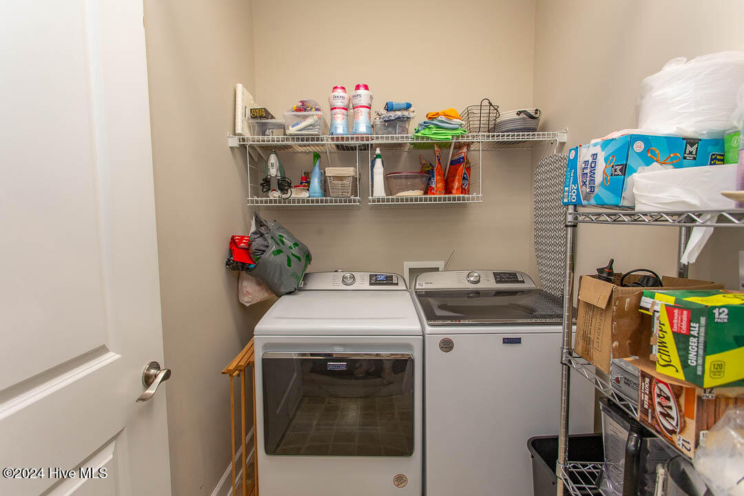 395 S Crow Creek Drive 1521 Property Photo 30