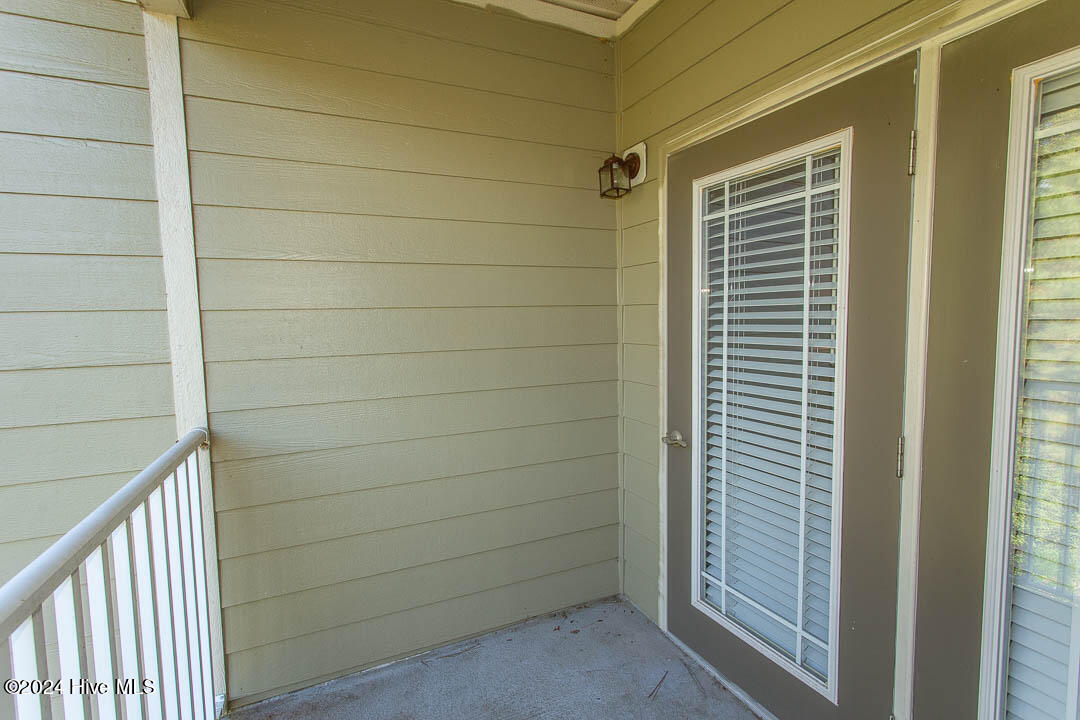 395 S Crow Creek Drive 1521 Property Photo 32
