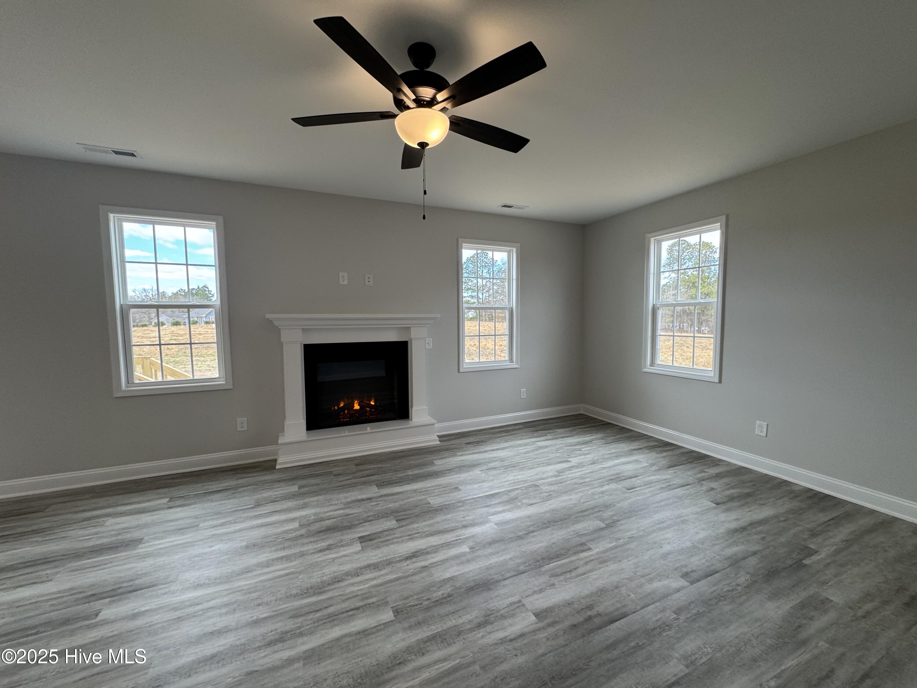 95 Mapledale Court Property Photo 5