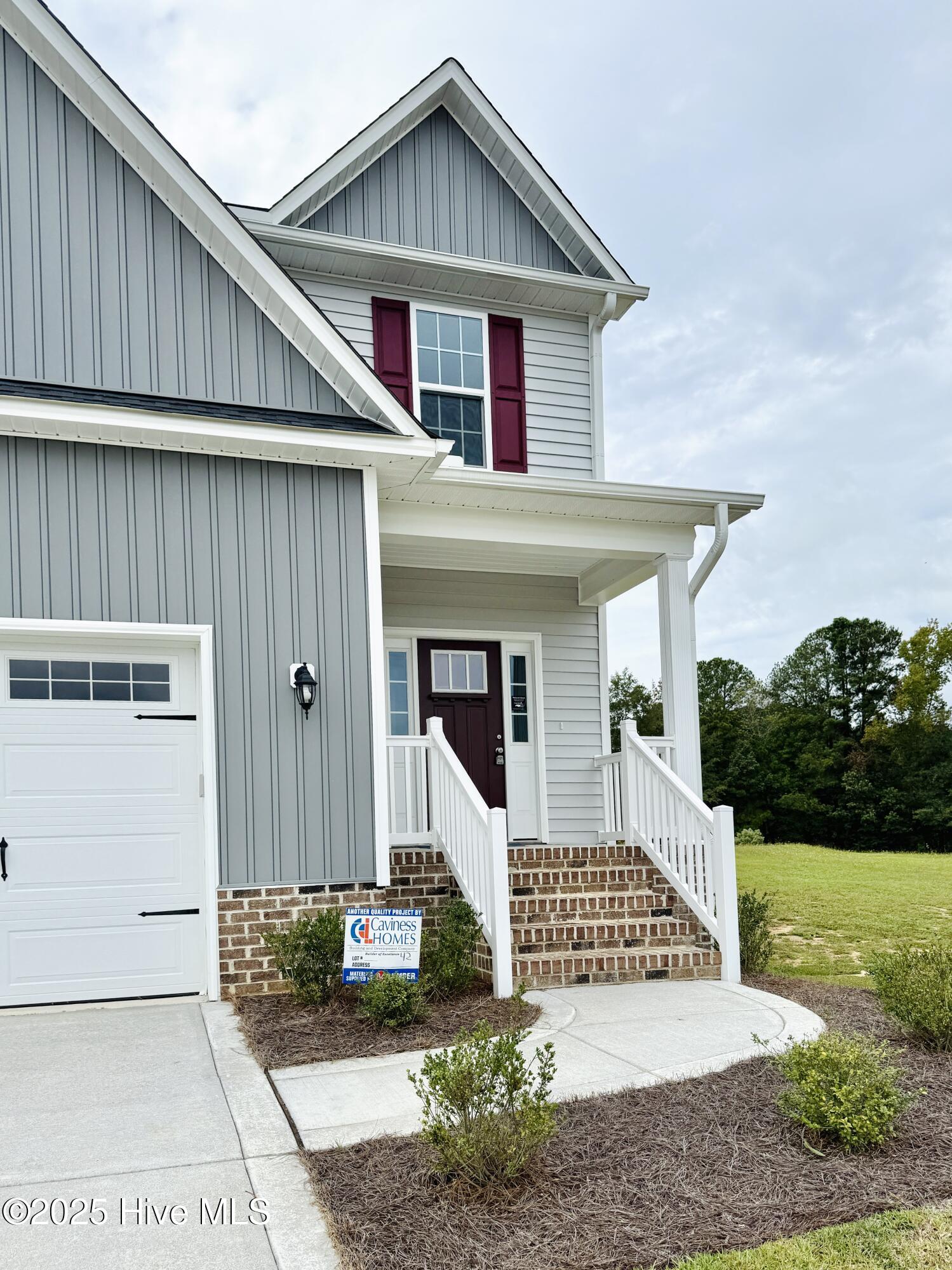 95 Mapledale Court Property Photo 5