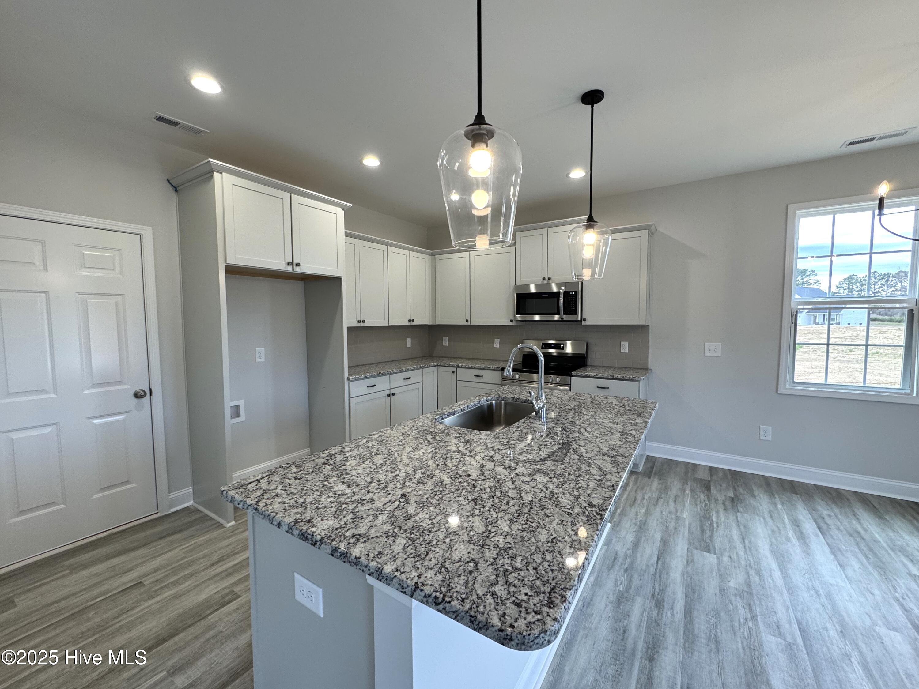 95 Mapledale Court Property Photo 8