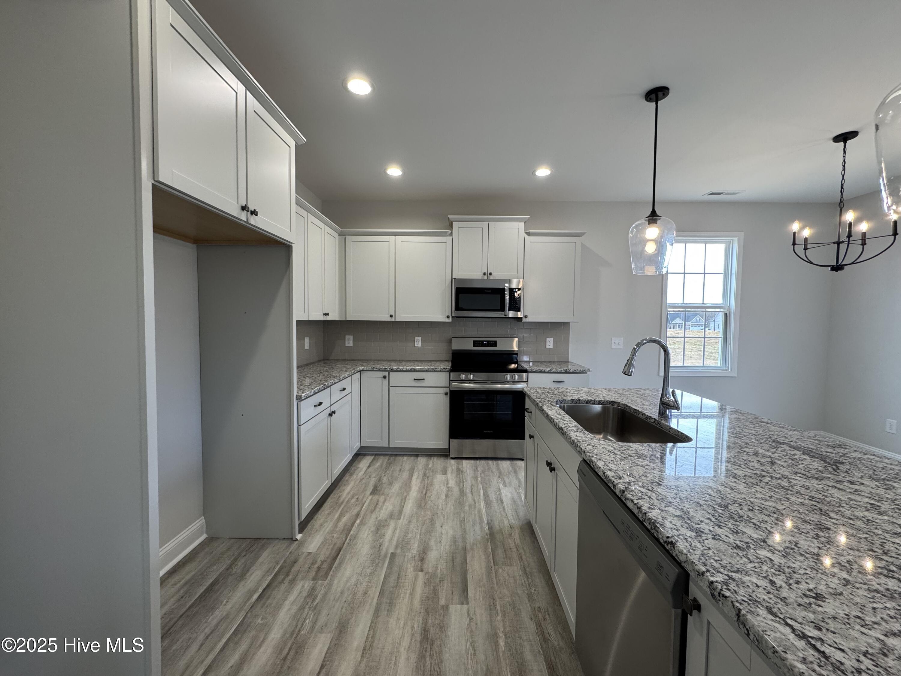 95 Mapledale Court Property Photo 9